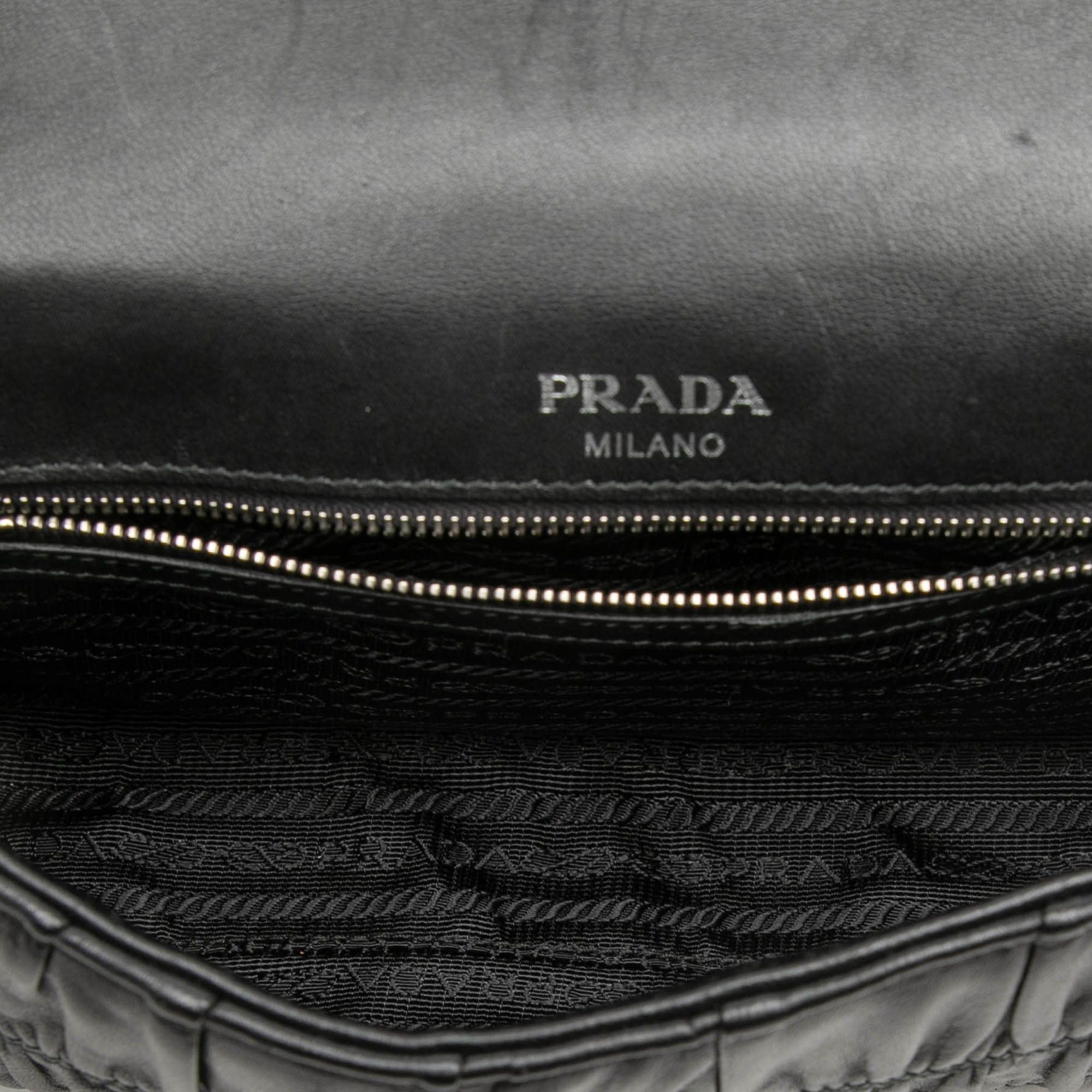 Prada Nappa Gaufre Chain Flap Size ONE SIZE - 4 Thumbnail