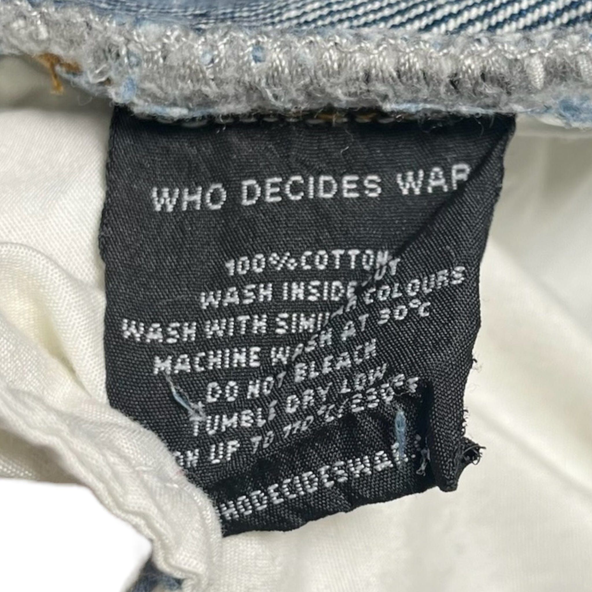 Who Decides War Who Decides War By MRDR BRVDO Multipocket Distressed Jeans S Size US 32 / EU 48 - 7 Thumbnail