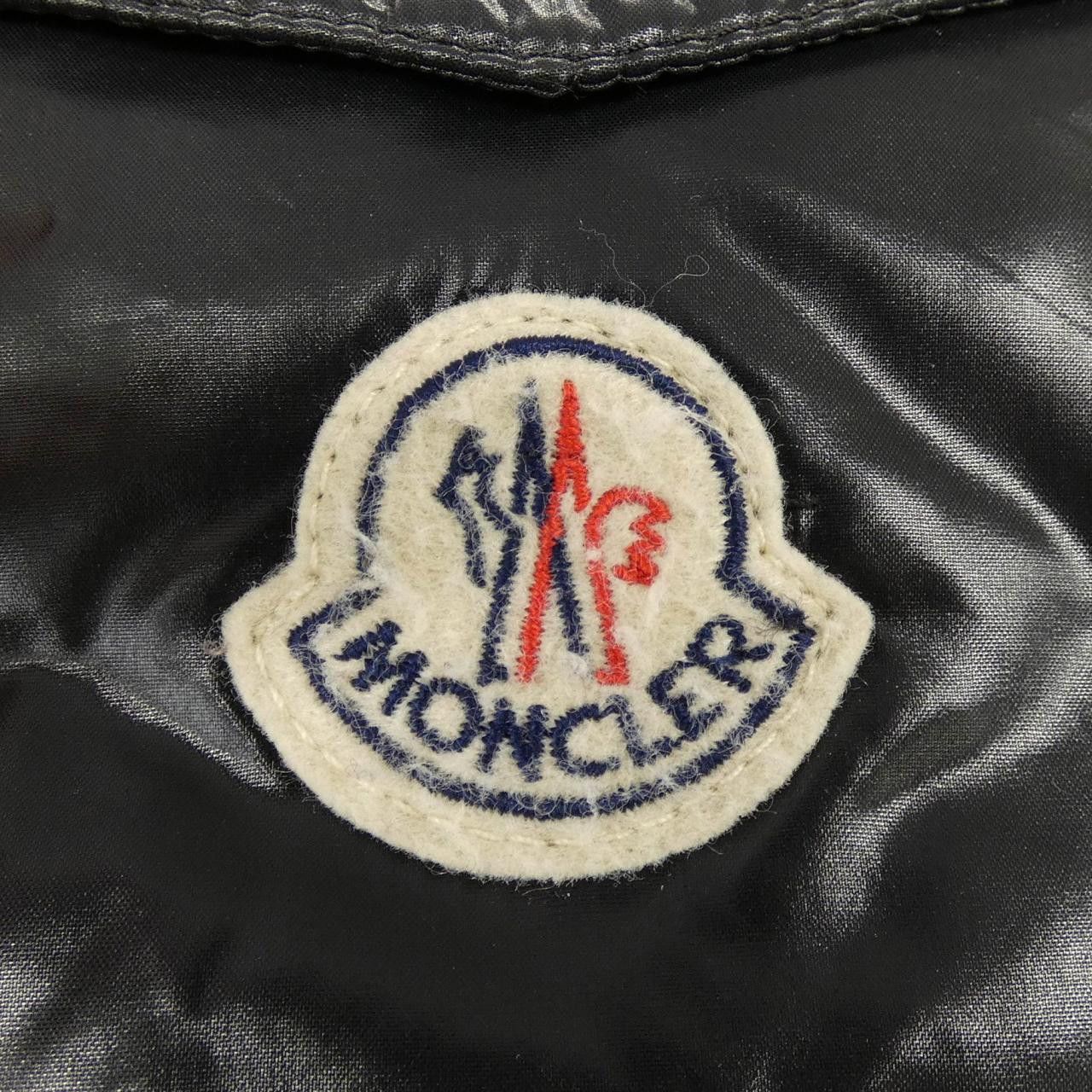Moncler Moncler Moncler Maya Down Jacket Textile Outerwear MAYA DUTY FREE for USA Size ONE SIZE - 6 Thumbnail