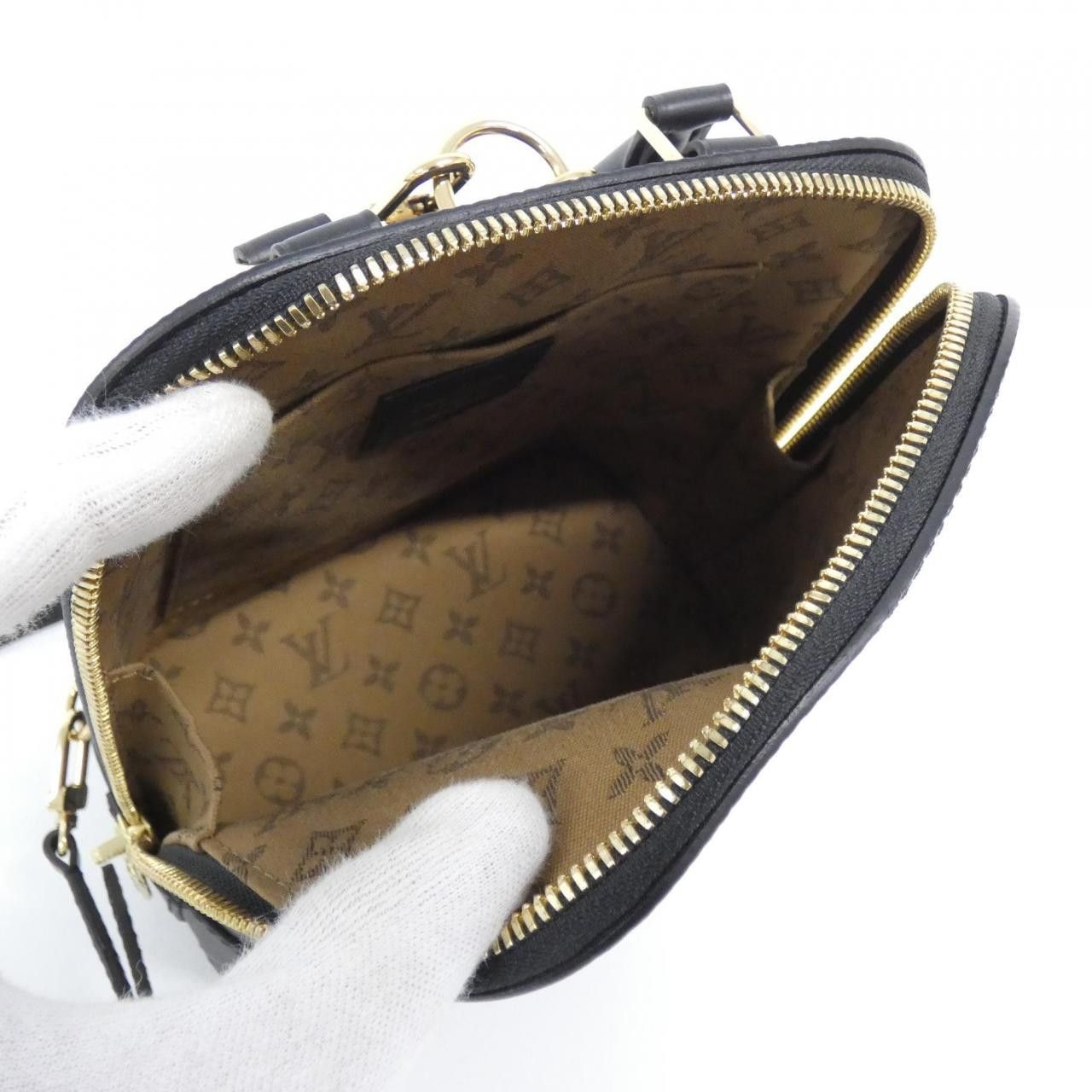 Louis Vuitton Louis Vuitton Louis Vuitton Epi Alma Backpack Backpack Leather Backpack M25103 DUTY FREE for USA Size ONE SIZE - 9 Thumbnail