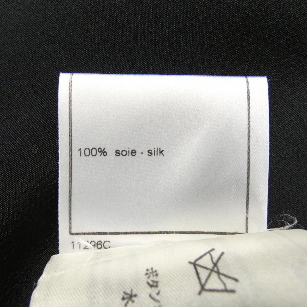 Chanel Chanel Chanel Silk Top Textile Tops P17357V03126 01P DUTY FREE for USA Size ONE SIZE - 3 Thumbnail