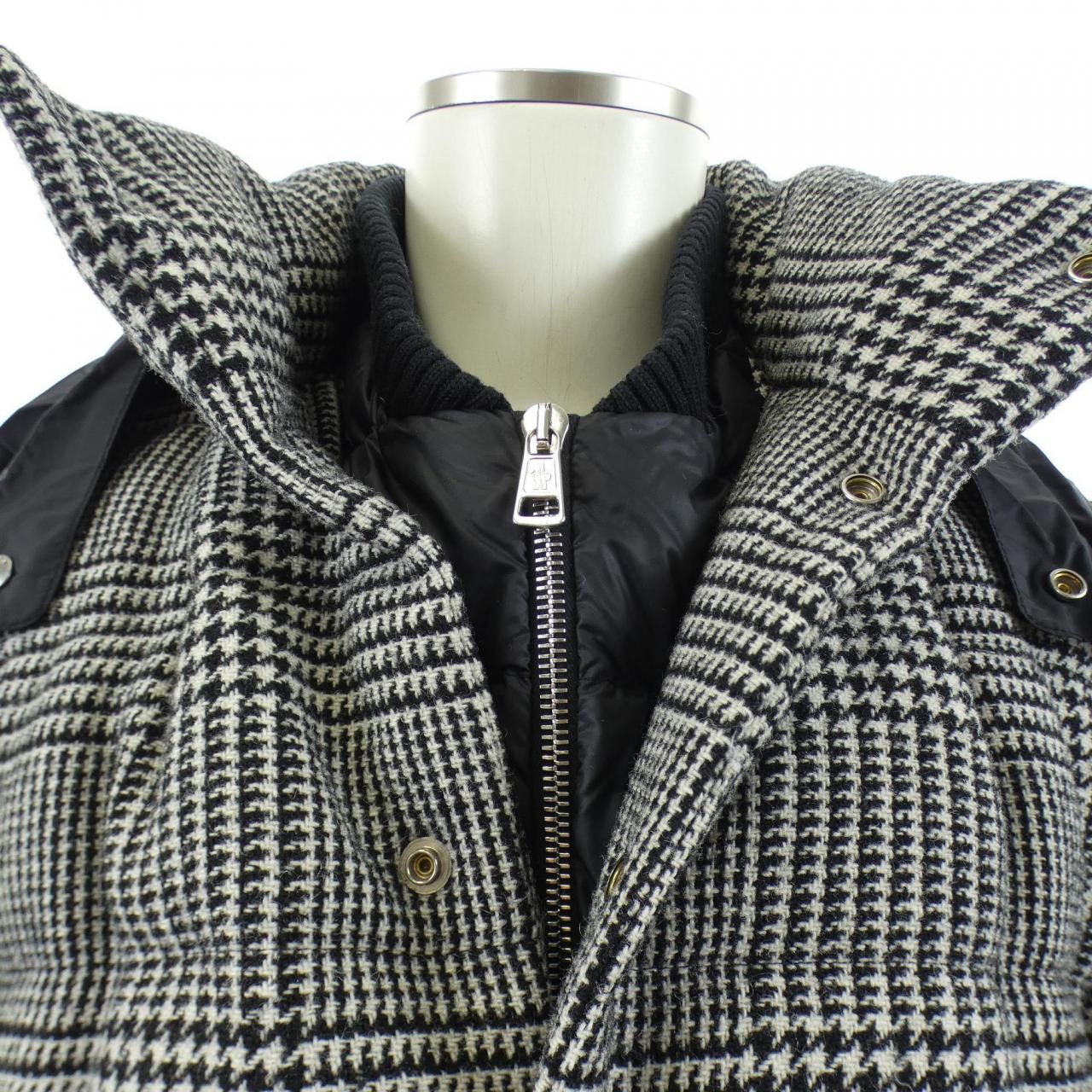 Moncler Moncler Moncler BESS Down Jacket Textile Outerwear BESS DUTY FREE for USA Size ONE SIZE - 7 Thumbnail