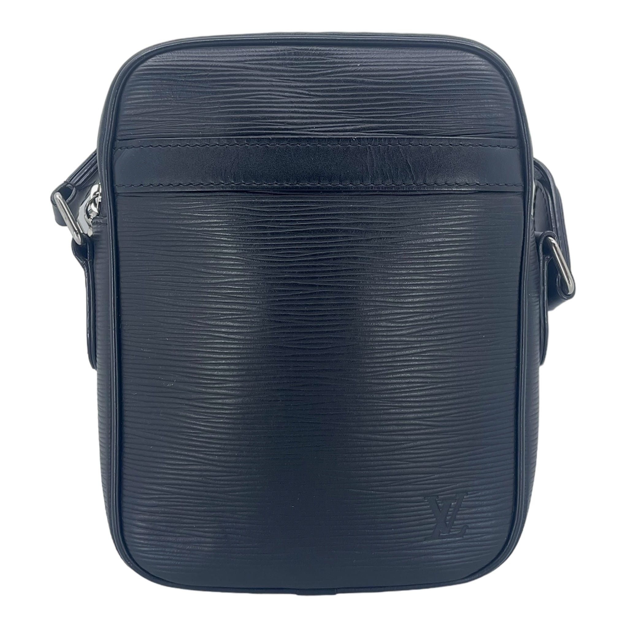 Louis Vuitton Epi Leather Side Bag Black Size ONE SIZE - 2 Thumbnail