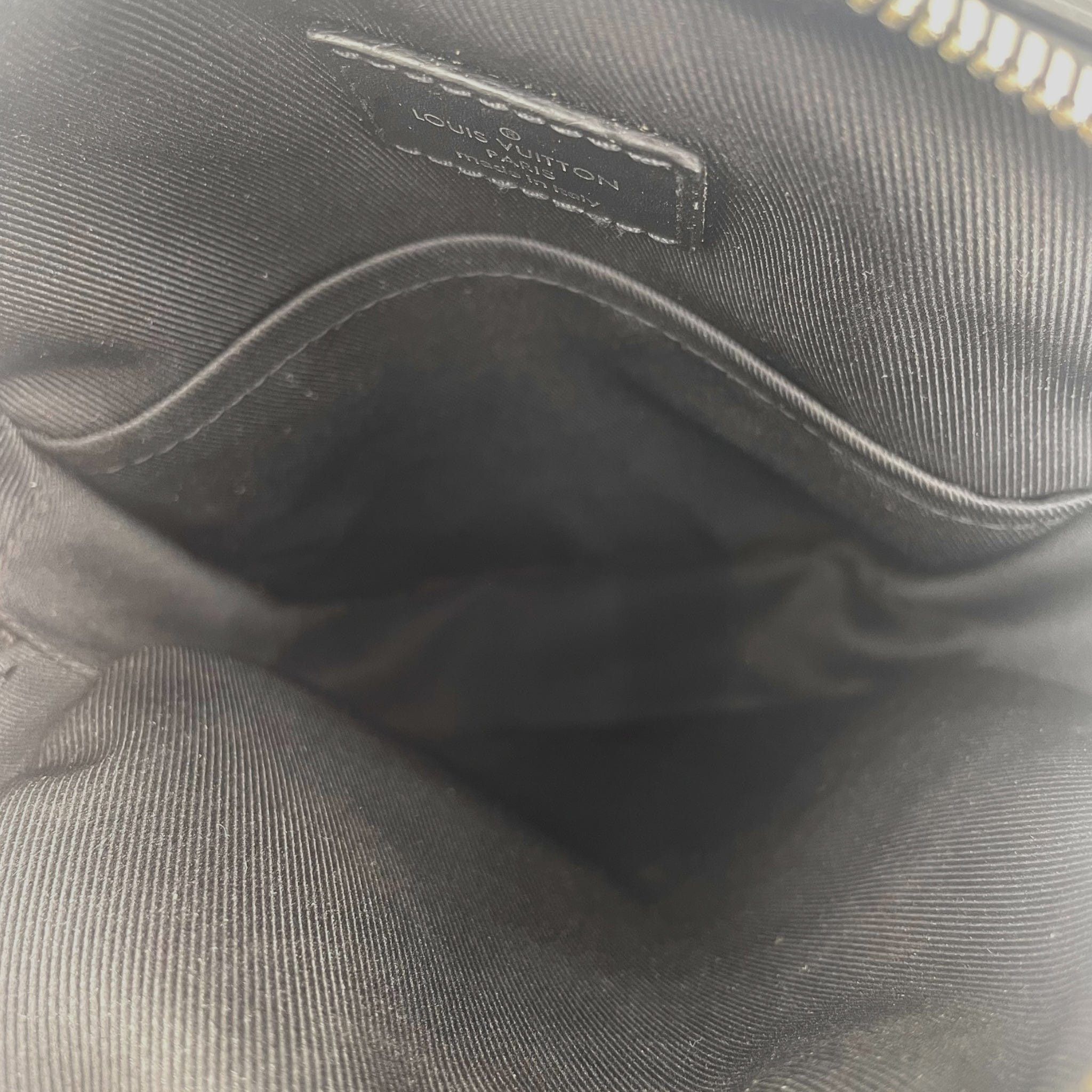 Louis Vuitton Epi Leather Side Bag Black Size ONE SIZE - 5 Thumbnail