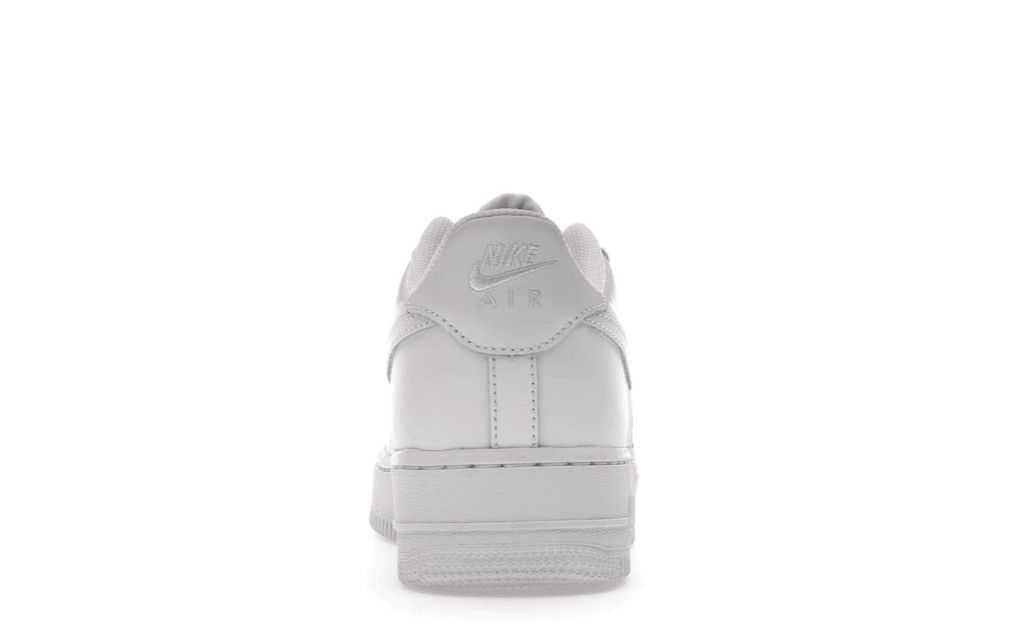 Nike Air Force 1 Low LE Triple White (GS) Size US 6 / EU 39 - 4 Thumbnail