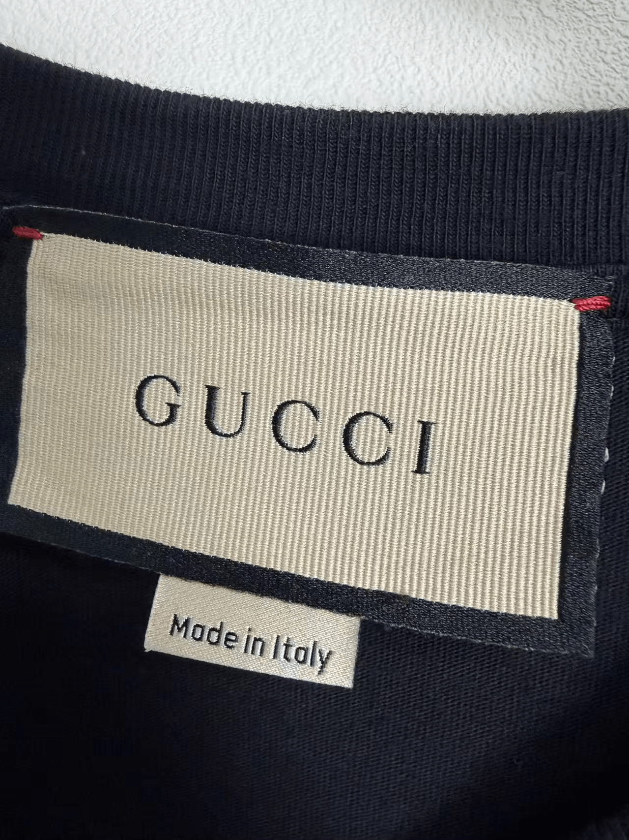 Gucci Gucci LOVE PARADE Heart Short Sleeve T-Shirt Size S / US 4 / IT 40 - 2 Thumbnail
