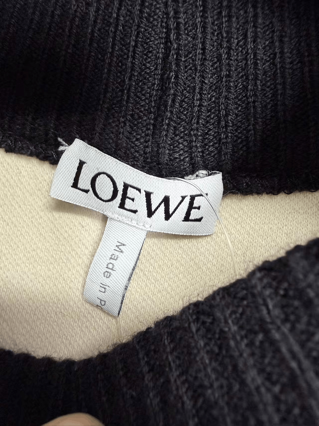 Loewe Loewe Turtleneck Colorblock Sweatshirt Size XS / US 0-2 / IT 36-38 - 5 Thumbnail