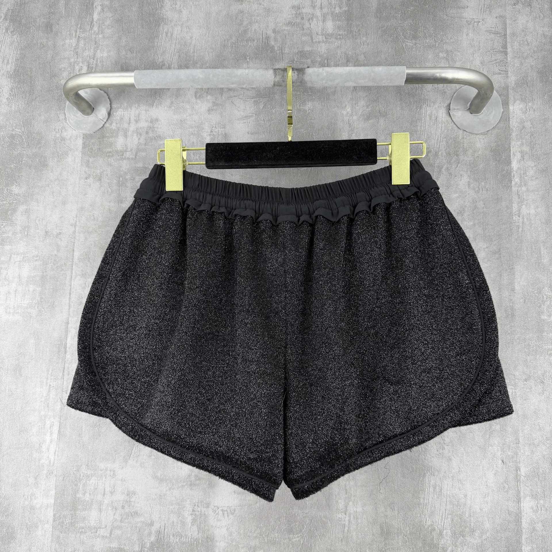 Louis Vuitton Louis Vuitton Ruffle Glitter Casual Shorts Size 34" / US 12 / IT 48 - 3 Thumbnail