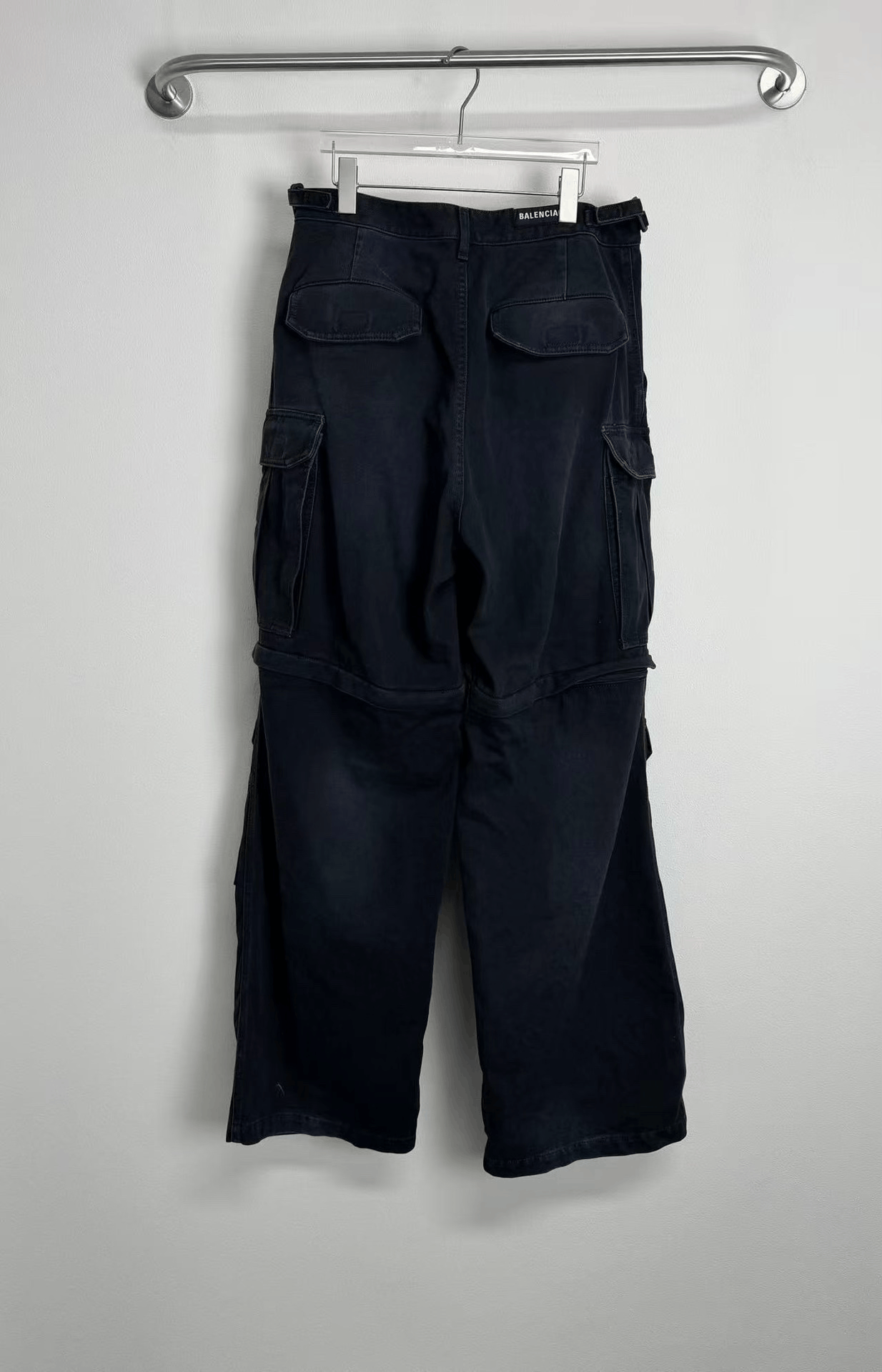 Balenciaga Balenciaga Washed Distressed Cargo Pants Size US 26 / EU 42 - 3 Thumbnail