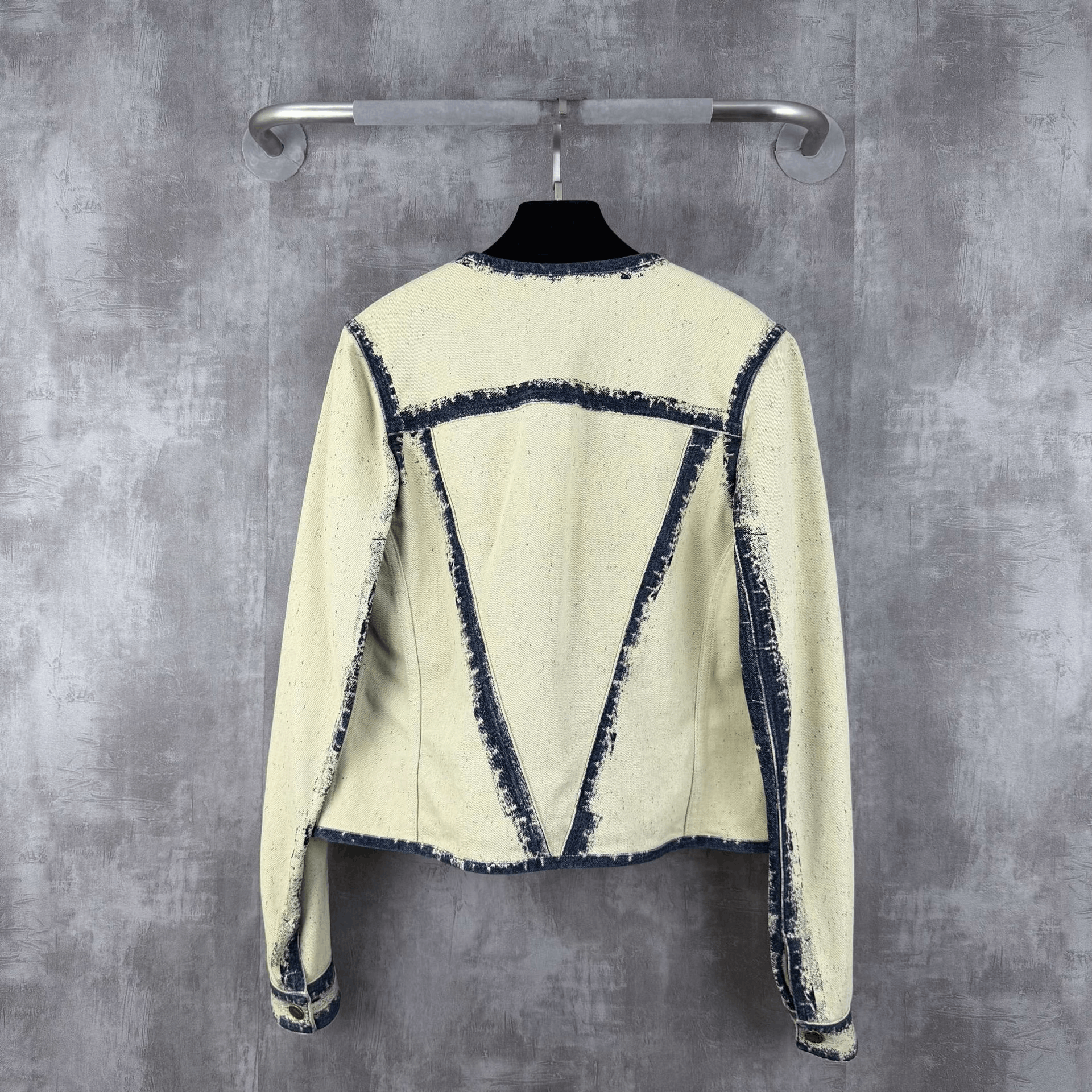 Louis Vuitton Louis Vuitton Gold Buckle Tie-Dye Denim Jacket Size S / US 4 / IT 40 - 3 Thumbnail