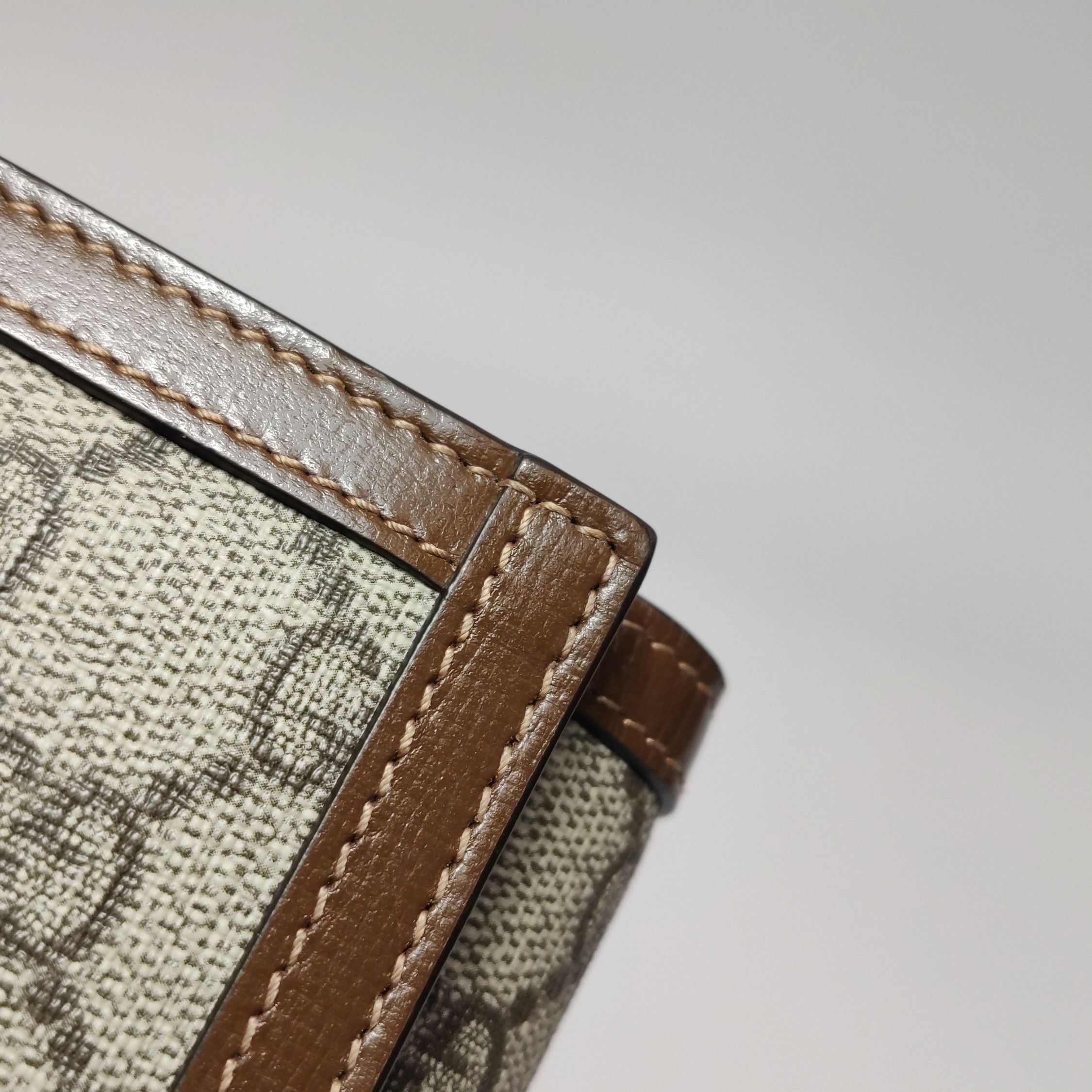 Gucci Gucci Women os Crossbody Bags Size ONE SIZE - 17 Thumbnail