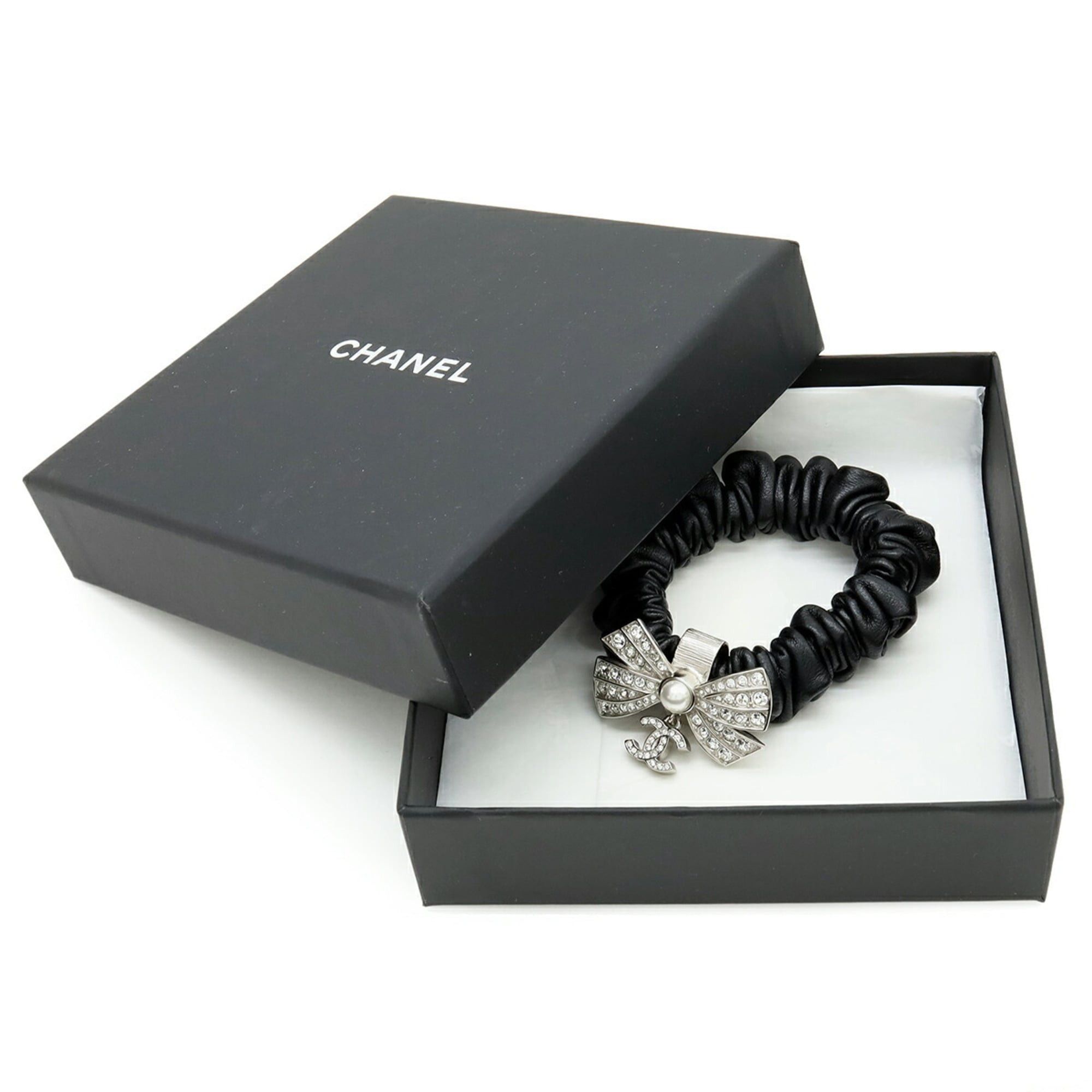 Chanel CHANEL Coco Mark Ribbon Rhinestone Leather Scrunchie Hair Tie with Faux Pearl, Black (A22P) Size ONE SIZE - 6 Thumbnail