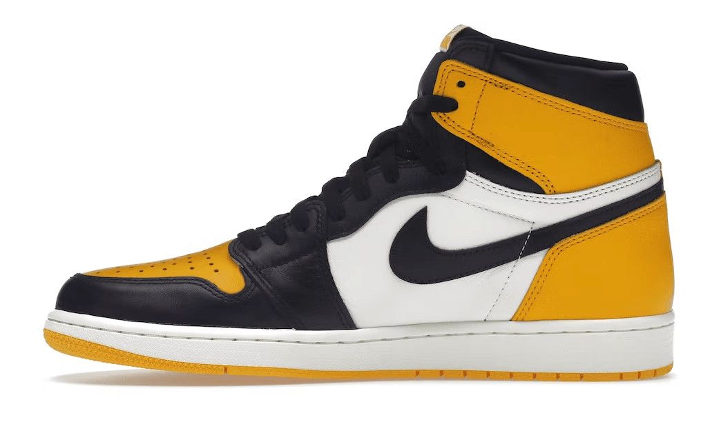 Nike 1 Retro High OG Taxi Size US 9 / EU 42 - 2 Thumbnail