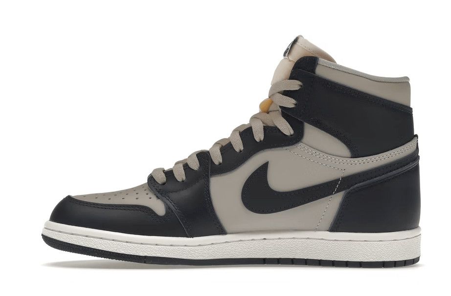 Nike 1 Retro High 85 Georgetown Size US 9.5 / EU 42-43 - 2 Thumbnail