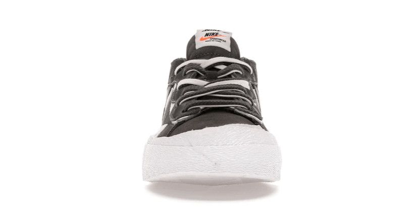 Nike Blazer Low sacai Iron Grey Size US 5 / EU 37 - 3 Thumbnail