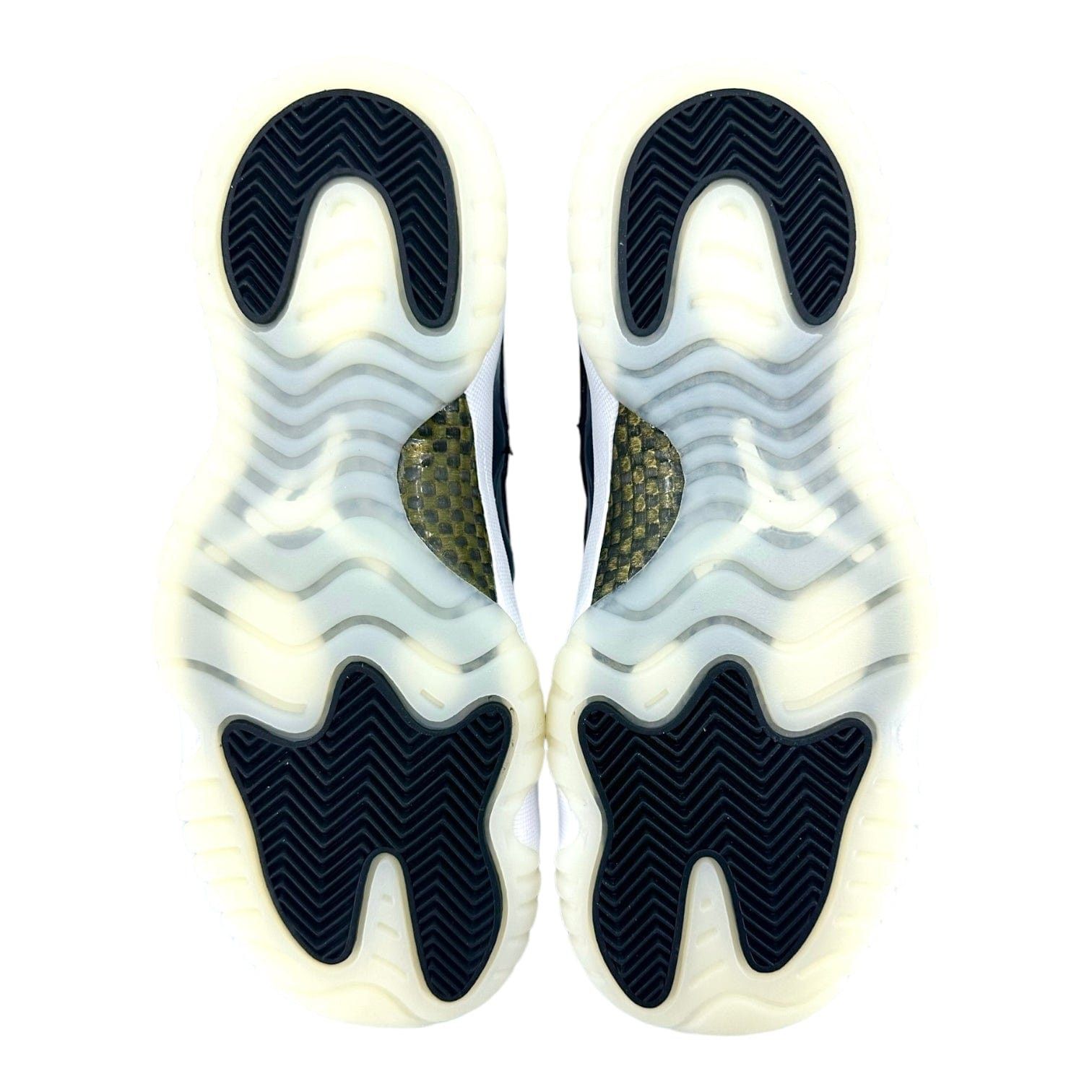 Nike 11 Retro DMP Defining Moments (2023) (GS) Size US 6 / EU 39 - 7 Thumbnail