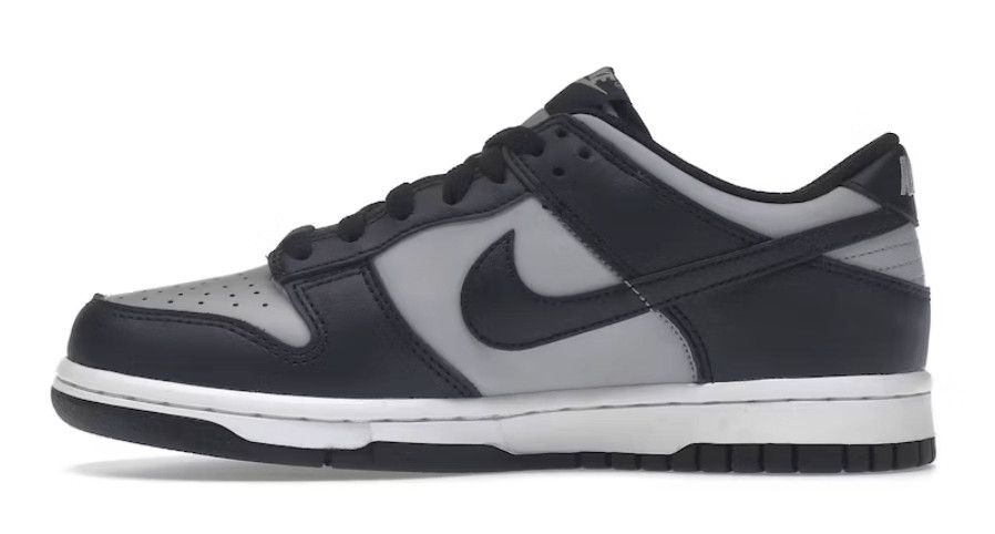 Nike Dunk Low Georgetown (GS) Size US 5 / EU 37 - 2 Thumbnail