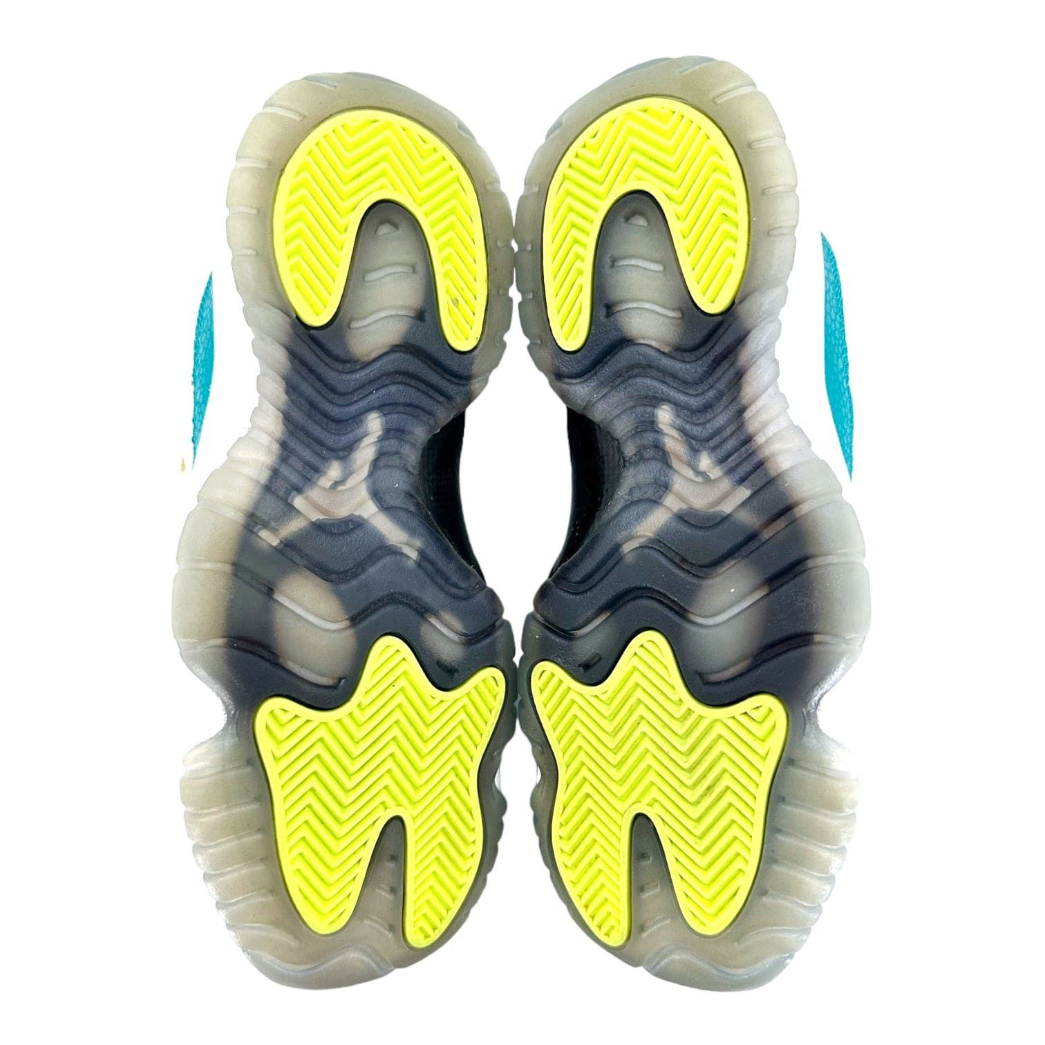 Nike Nike 11 Retro Low Turquoise Size US 5 / EU 37 - 7 Thumbnail