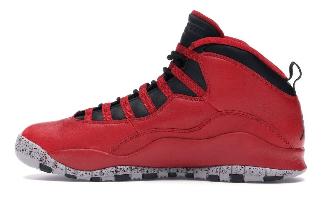 Nike 10 Retro Bulls Over Broadway Size US 9.5 / EU 42-43 - 2 Thumbnail