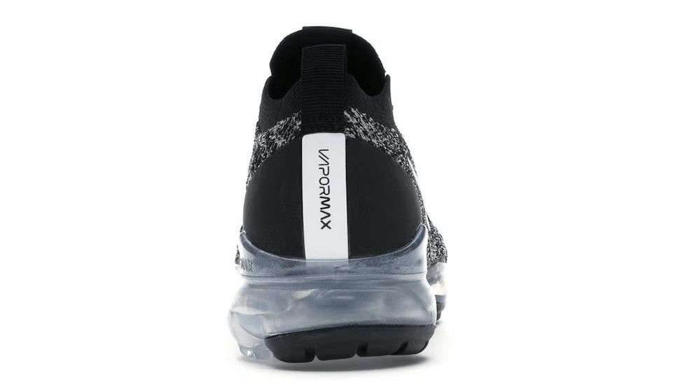 Nike Air VaporMax Flyknit 3 Oreo (W) Size US 7 / IT 37 - 4 Thumbnail