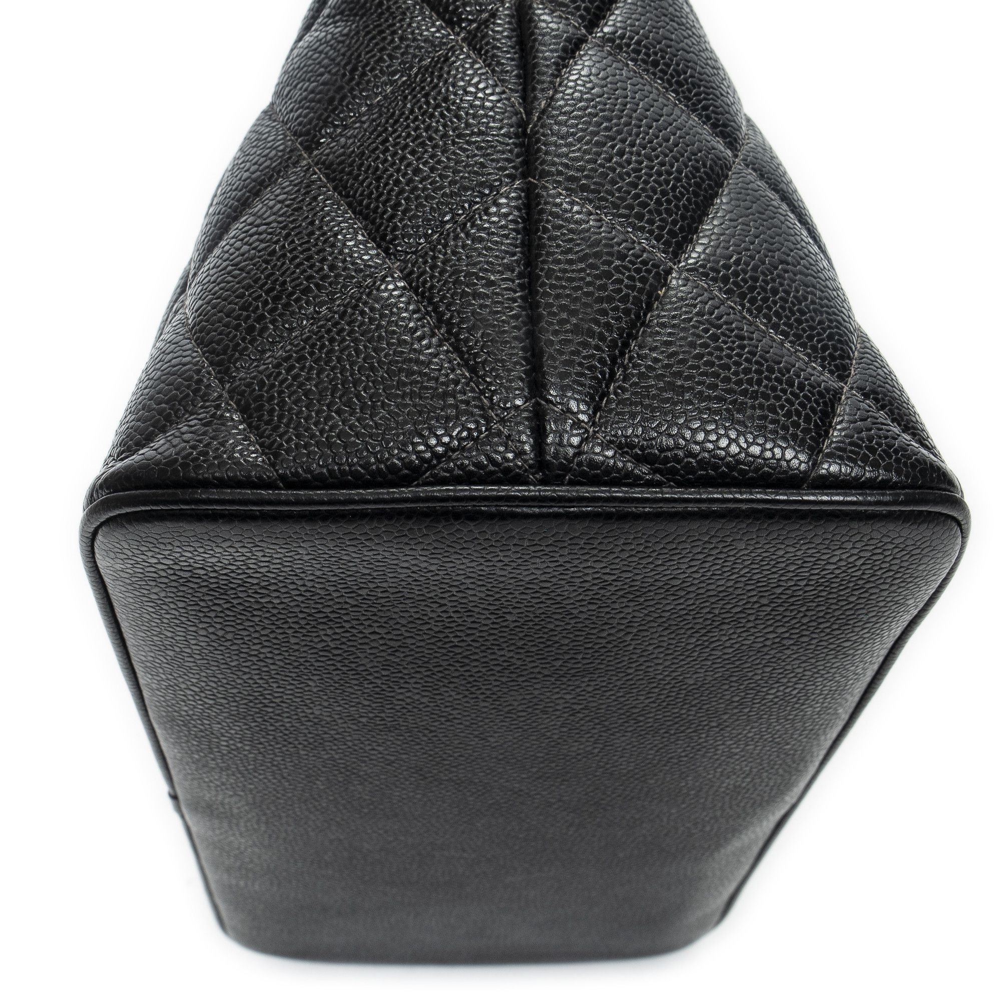 Chanel Timeless Medallion Tote Size ONE SIZE - 7 Thumbnail