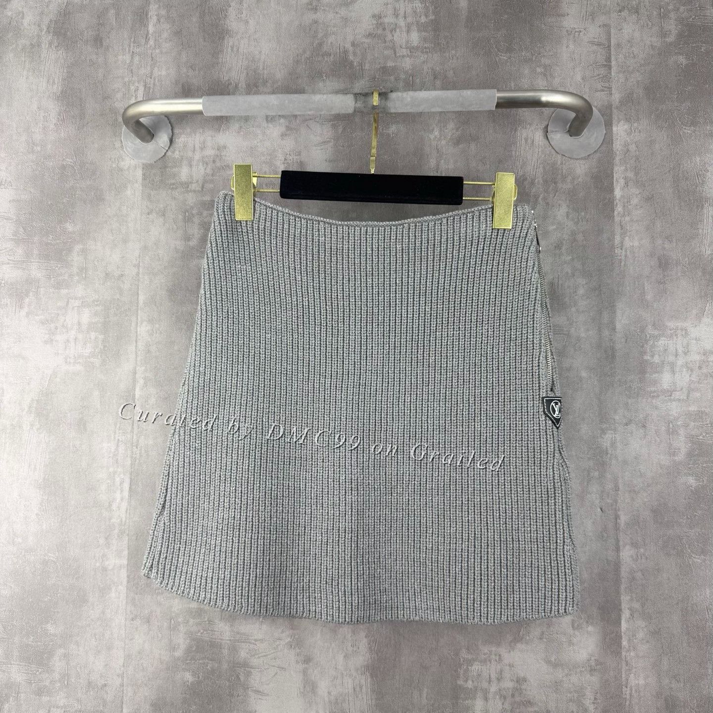 Louis Vuitton Louis Vuitton Embossed Logo Wool Knit Skirt Size 34" / US 12 / IT 48 - 3 Thumbnail
