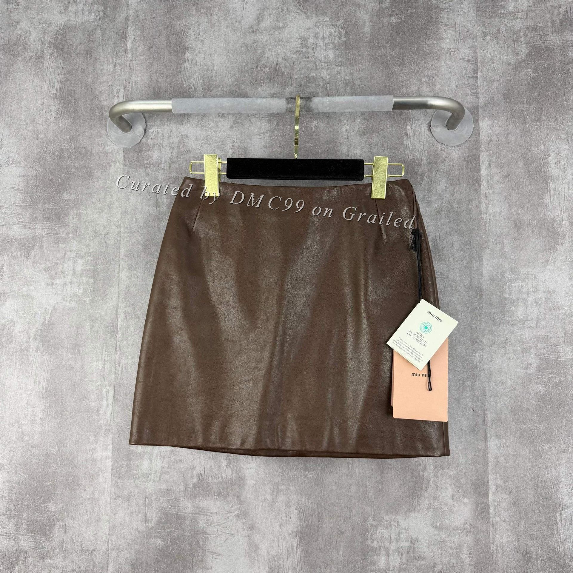 Miu Miu Miumiu Logo Calfskin Mini Skirt Size 38" / US 16 / IT 52 - 3 Thumbnail