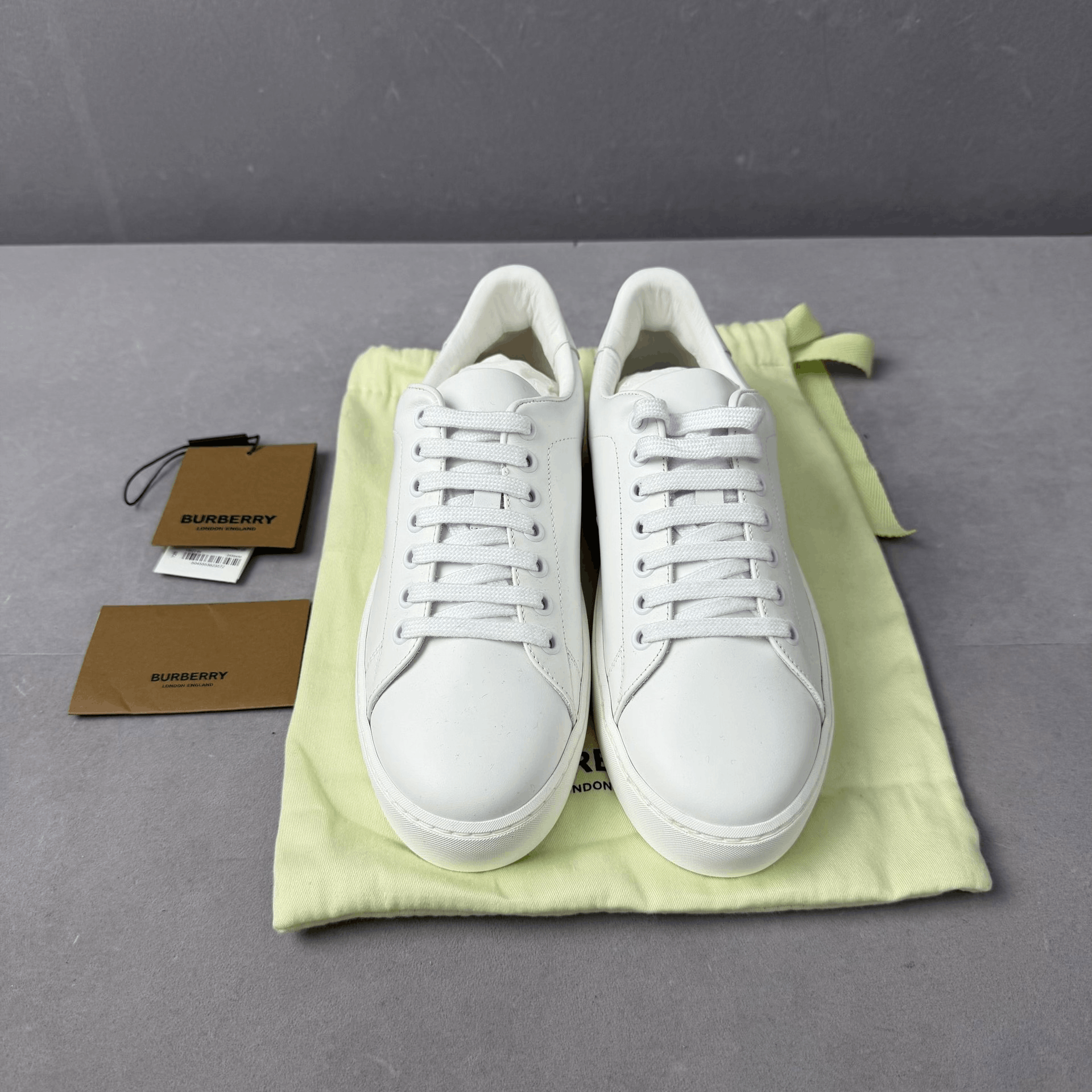 Burberry Burberry White Casual Sneakers Size US 7 / IT 37 - 2 Thumbnail