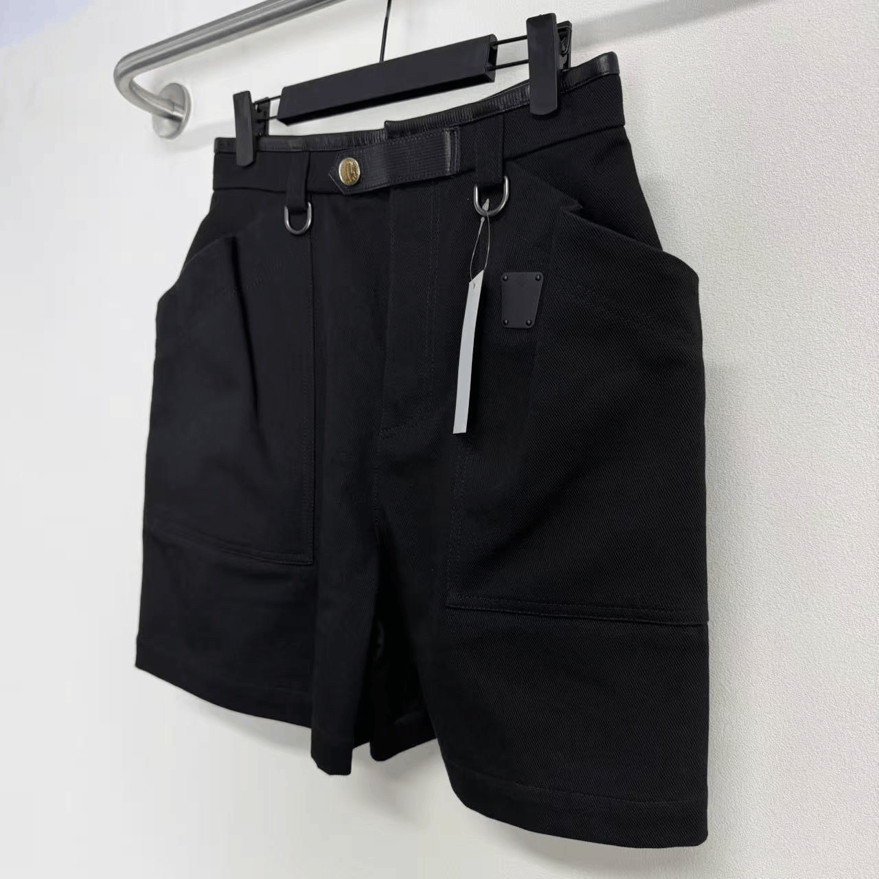 Louis Vuitton Louis Vuitton Black Denim Shorts Size US 36 / EU 52 - 2 Thumbnail