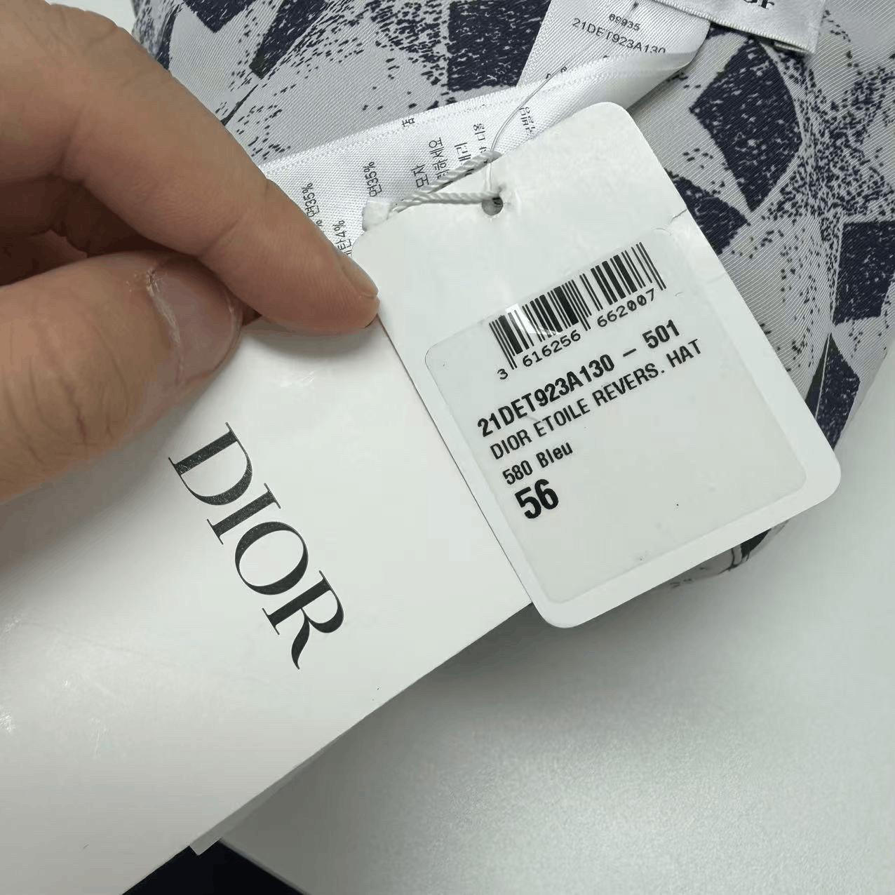 Dior Dior Double-Sided Star Pattern Bucket Hat Size ONE SIZE - 3 Thumbnail