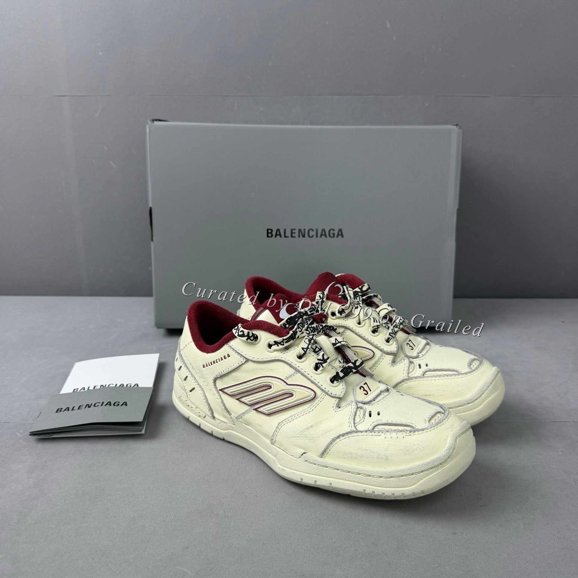 Balenciaga Balenciaga Hamptons Worn-Out Sneakers Size US 6 / IT 36 - 3 Thumbnail