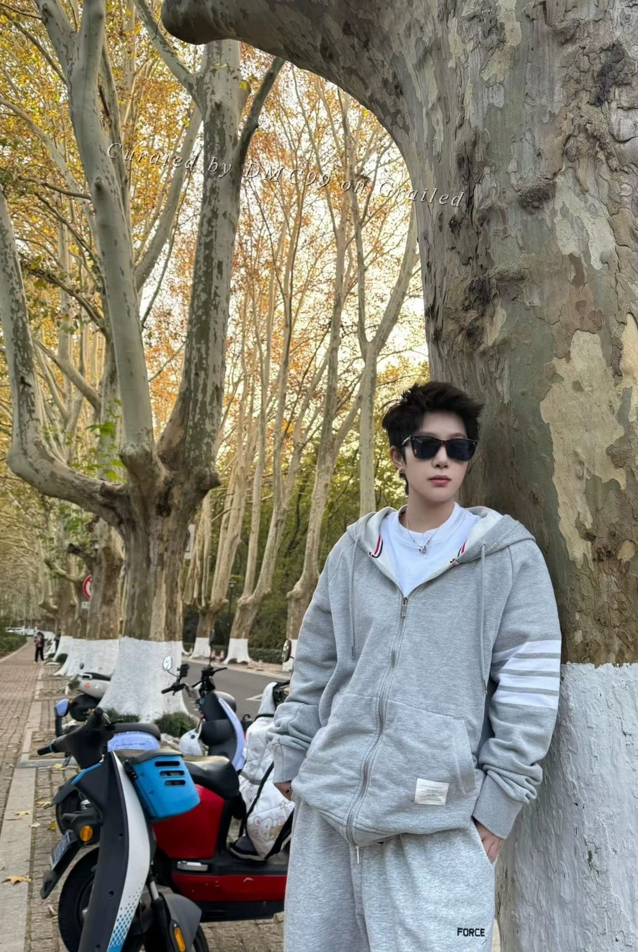 Thom Browne Thom Browne 4-Bar Zip Hoodie Size US XL / EU 56 / 4 - 4 Thumbnail