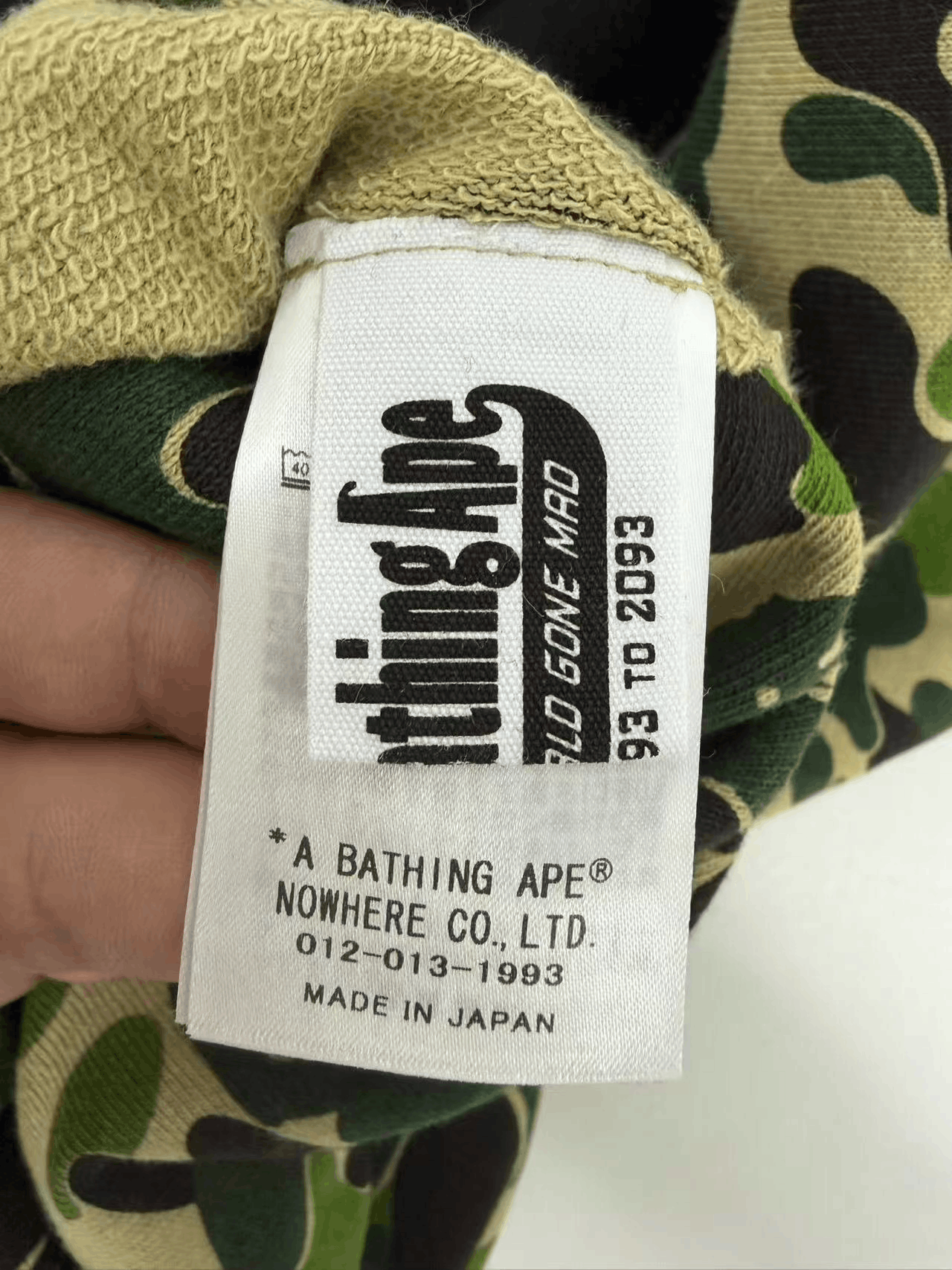 Bape Bape Green Camo Shark Reversible Zip Hoodie Size US M / EU 48-50 / 2 - 5 Thumbnail