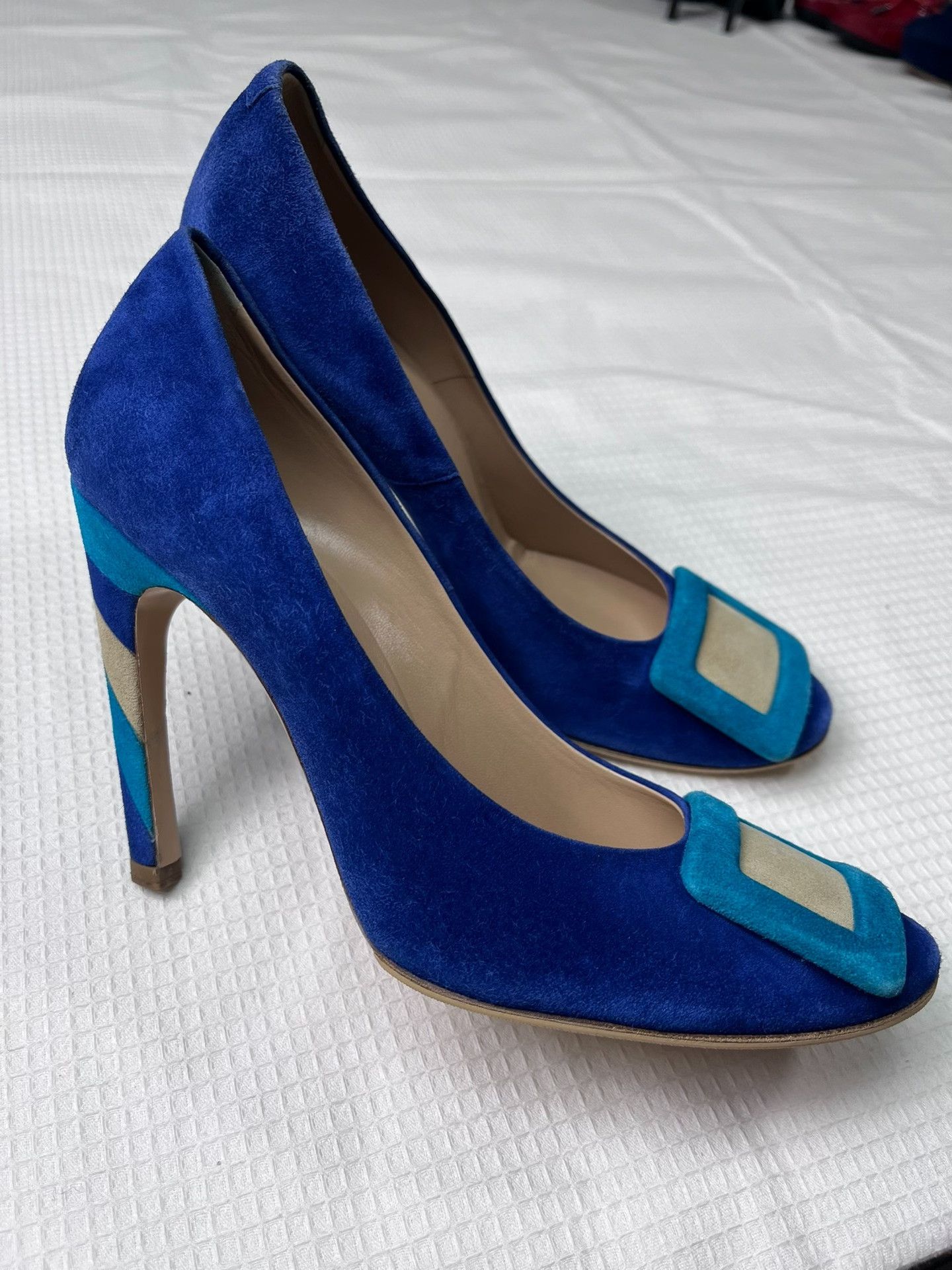 Roger Vivier Roger Vivier Colorblock Suede High Heels Size US 5.5 / IT 35.5 - 3 Thumbnail