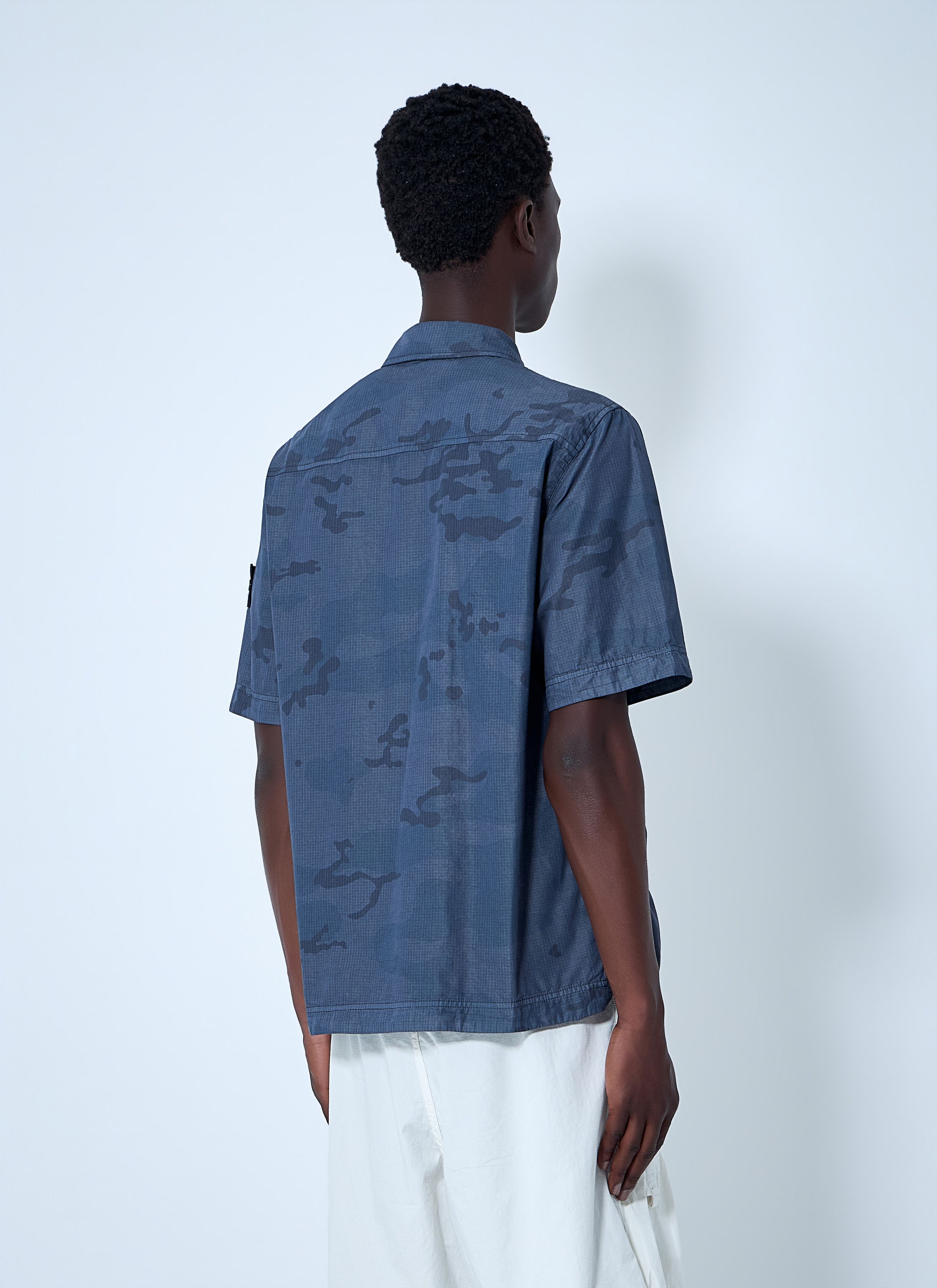 Stone Island Short-Sleeve Overshirt with Flap Pockets Size US S / EU 44-46 / 1 - 4 Thumbnail