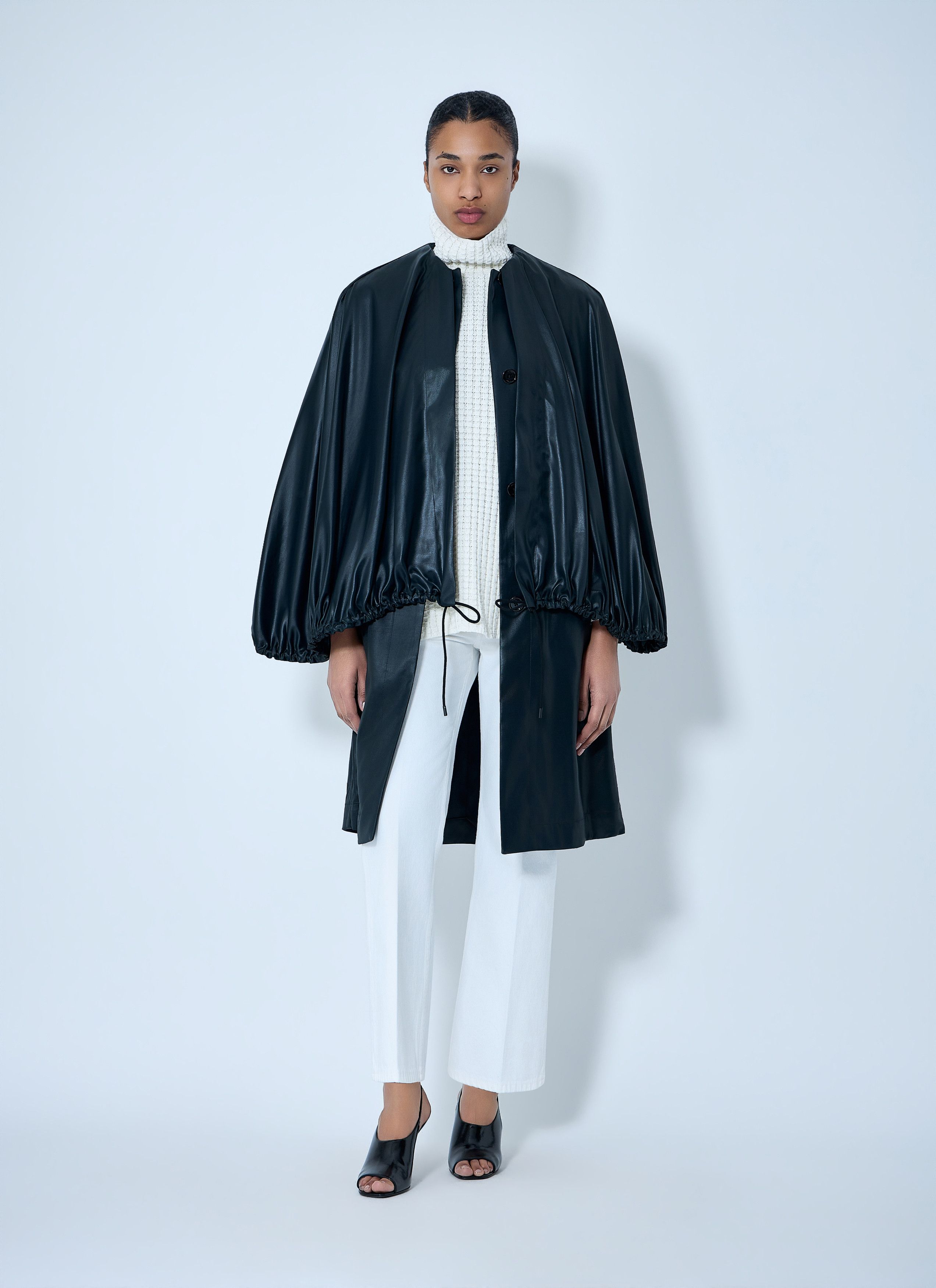 Toteme Oversized Cape Jacket Size S / US 4 / IT 40 - 2 Thumbnail