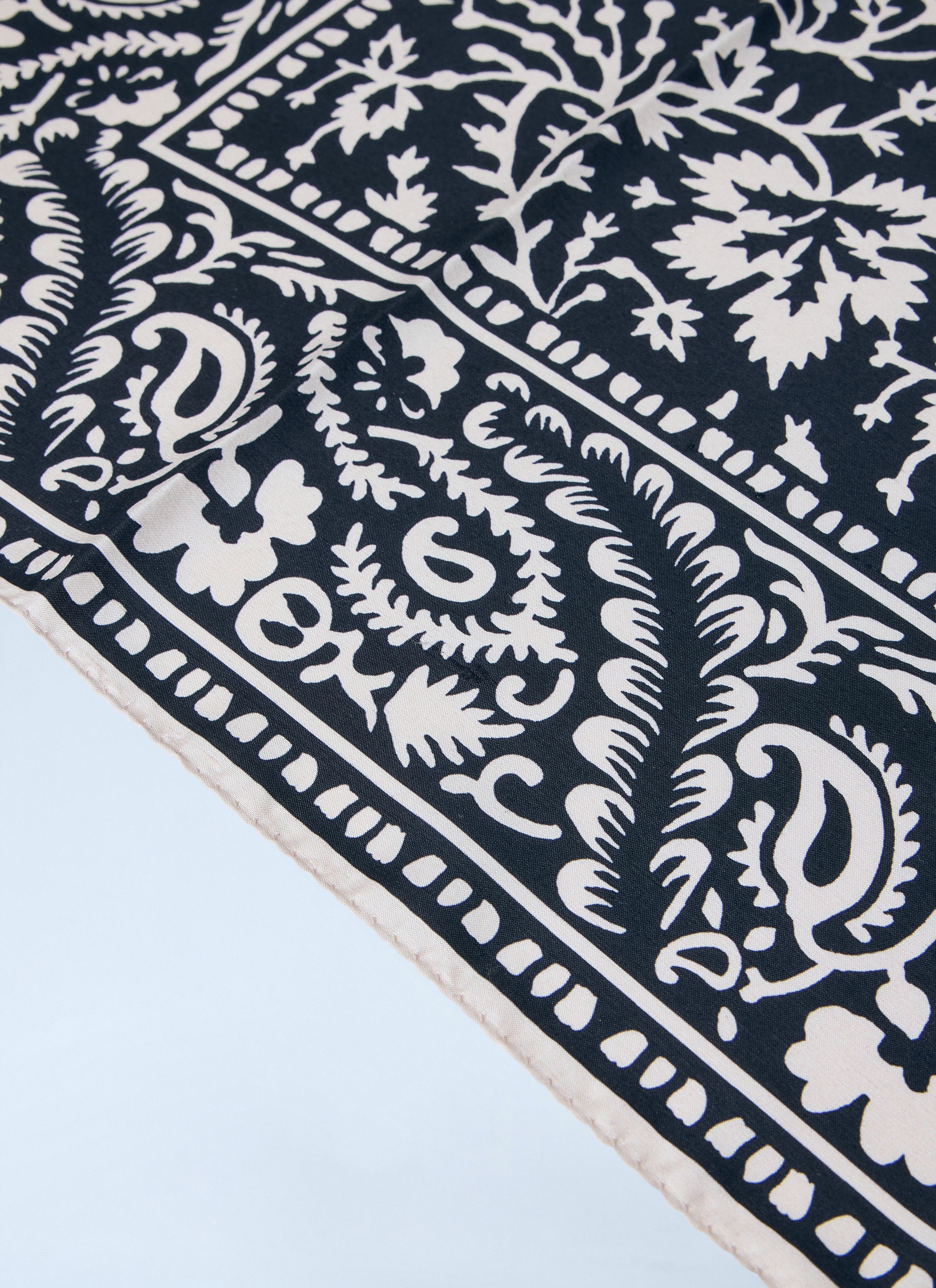 Toteme Patterned Bandana Scarf Size ONE SIZE - 3 Thumbnail