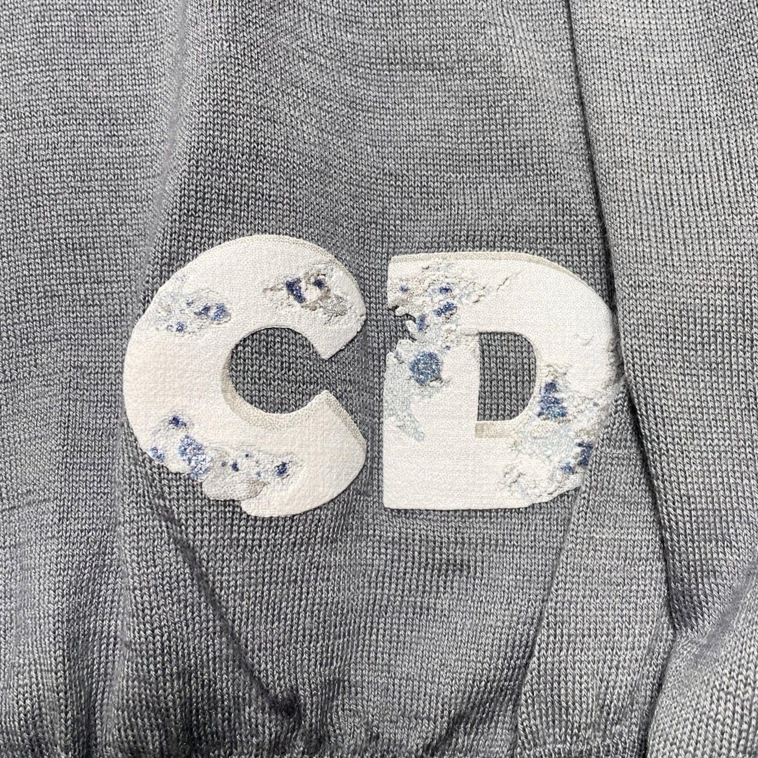 Dior Dior x Daniel Arsham Eroded Logo Knit Crewneck Sweater Grey Size US S / EU 44-46 / 1 - 3 Thumbnail