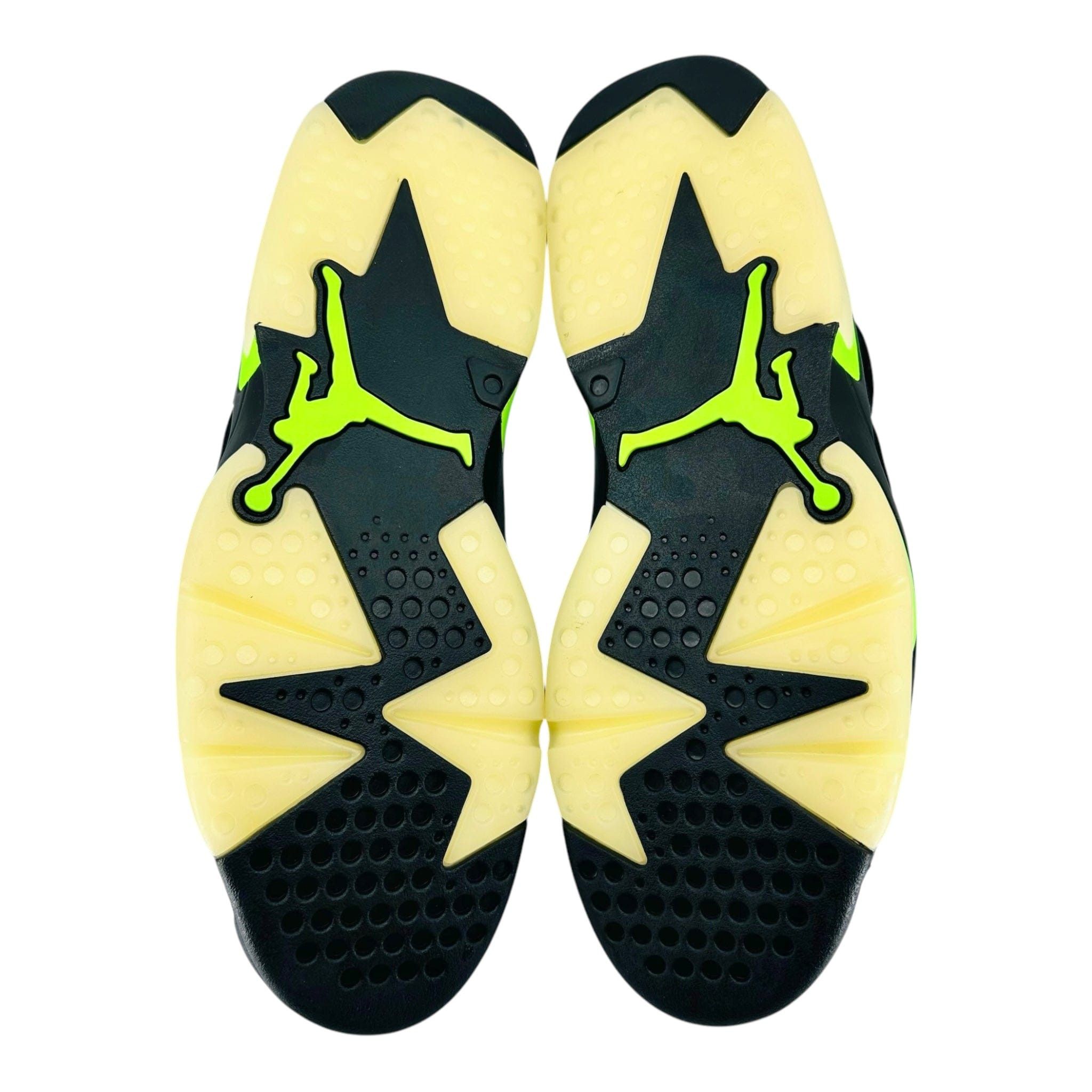 Nike 6 Retro Electric Green Size US 11 / EU 44 - 7 Thumbnail