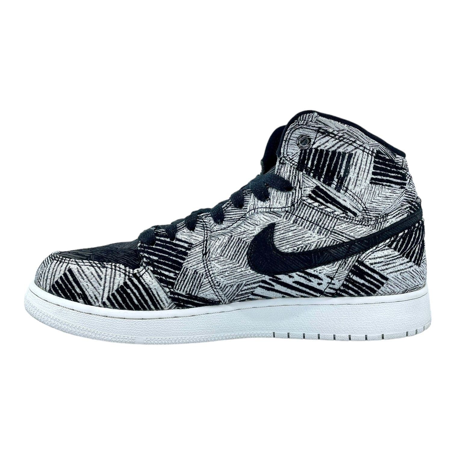 Nike 1 Retro BHM (2015) (GS) Size US 9.5 / EU 42-43 - 3 Thumbnail