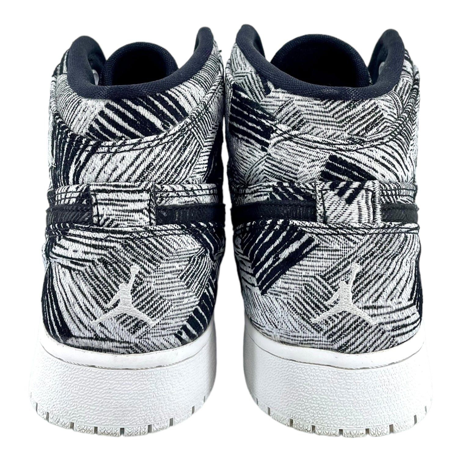 Nike 1 Retro BHM (2015) (GS) Size US 9.5 / EU 42-43 - 6 Thumbnail