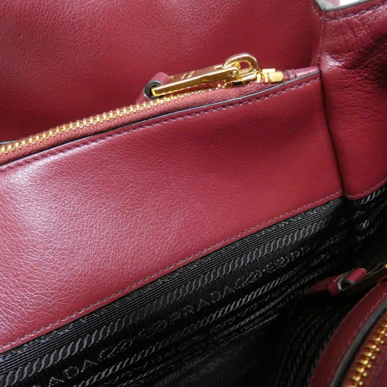 Prada Prada Prada GLACE CALF handbag Leather Handbag 1BA579 DUTY FREE for USA Size ONE SIZE - 8 Thumbnail