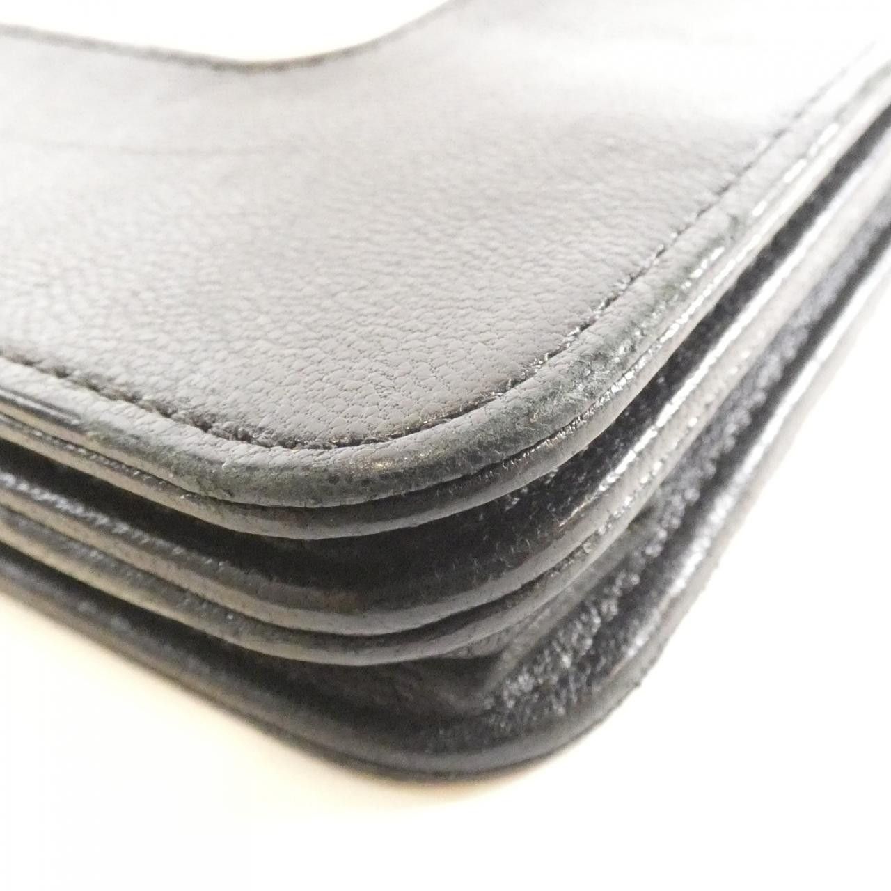 Chanel Chanel Chanel Lambskin Chain Wallet Leather Short Wallet DUTY FREE for USA Size ONE SIZE - 3 Thumbnail