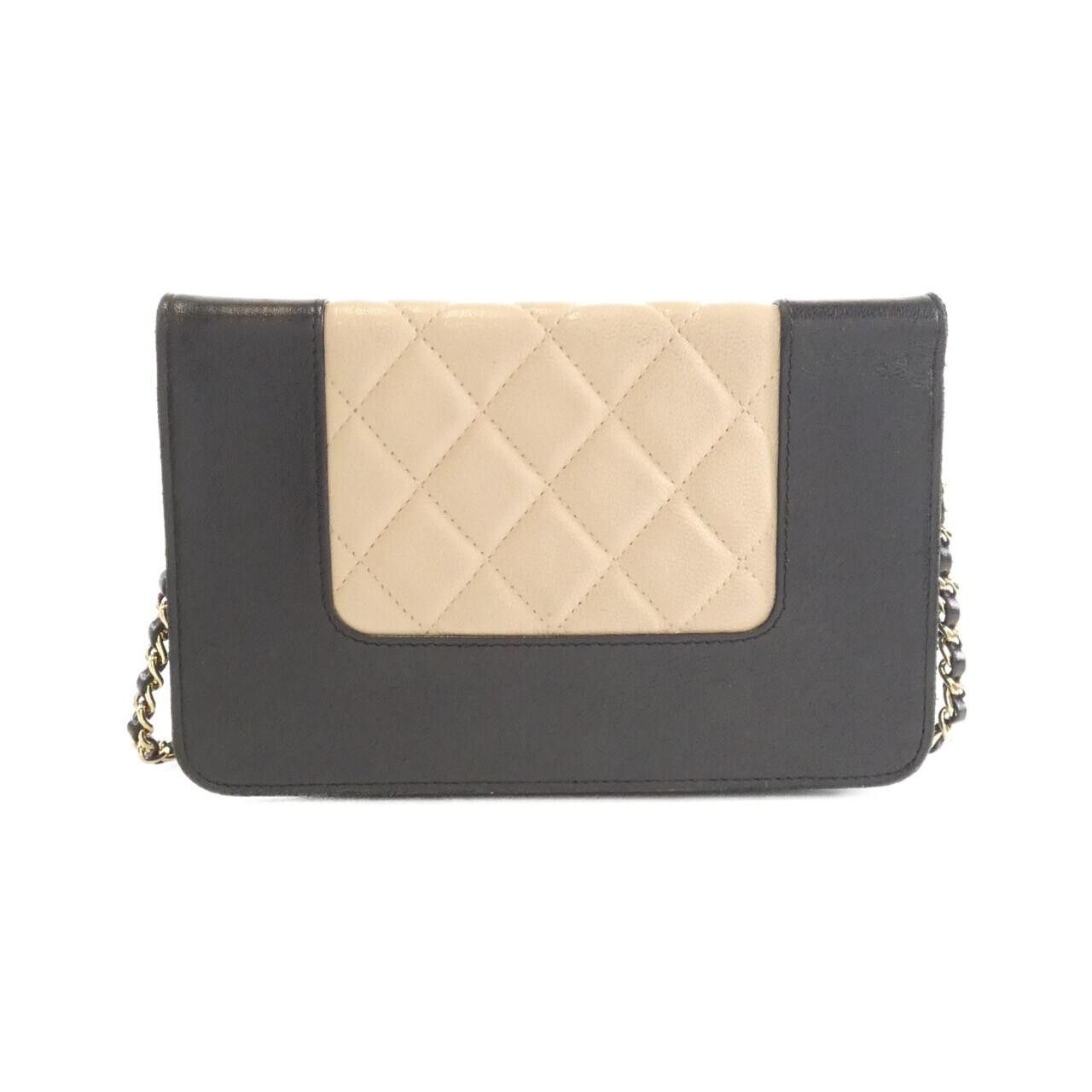 Chanel Chanel Chanel Lambskin Chain Wallet Leather Short Wallet DUTY FREE for USA Size ONE SIZE - 2 Thumbnail