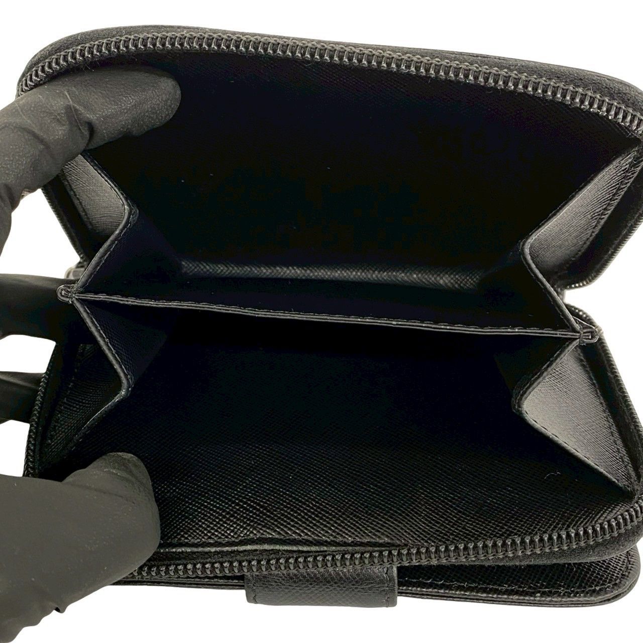 Prada Prada Prada Leather Bifold Wallet Leather Short Wallet DUTY FREE for USA Size ONE SIZE - 11 Thumbnail