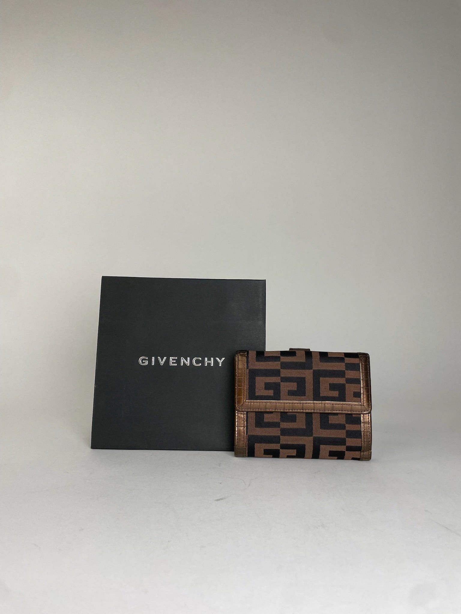 Givenchy Vintage Leather Wallet Brown Size ONE SIZE - 2 Thumbnail