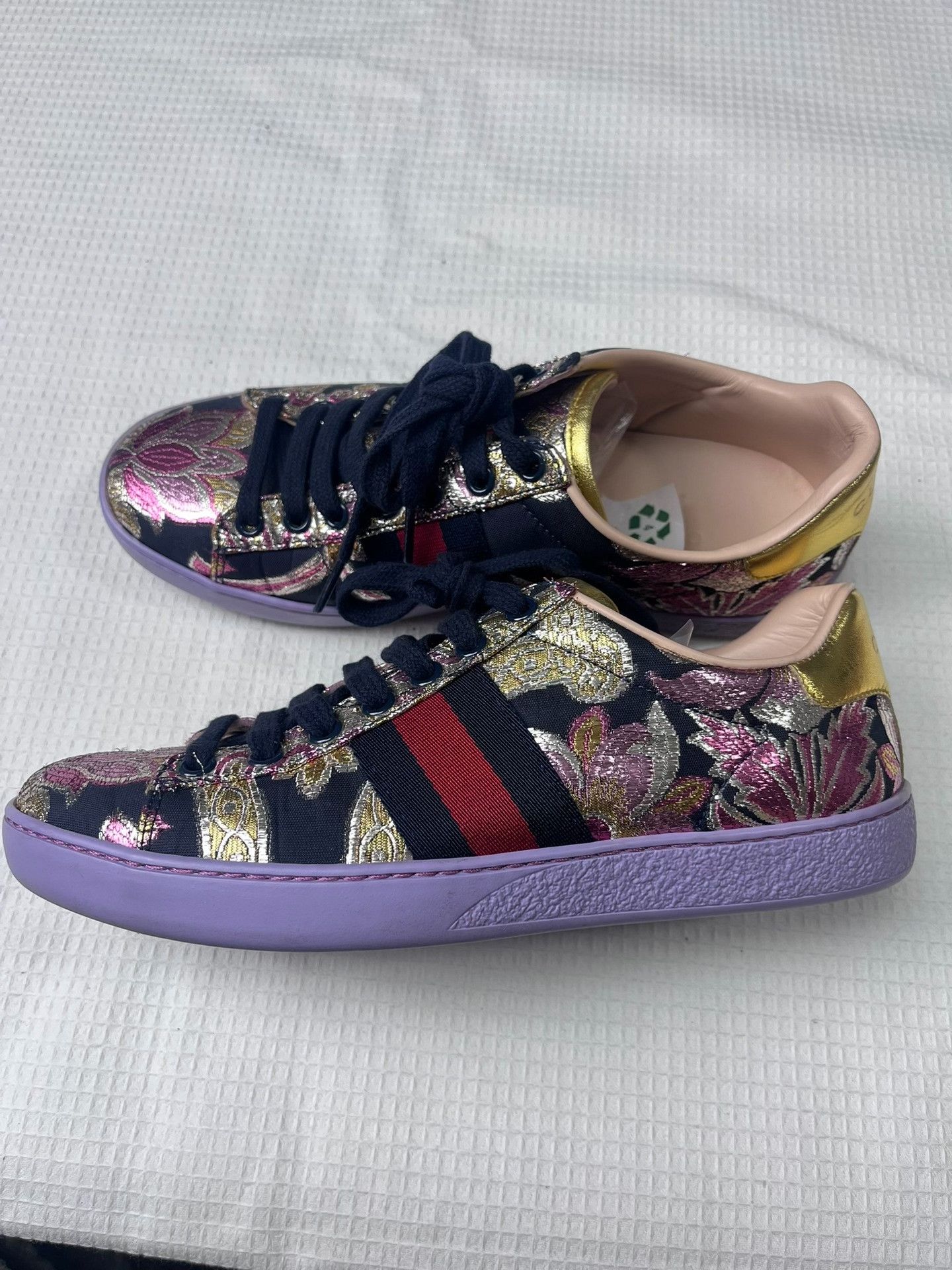 Gucci Gucci Embroidered Floral Sneakers 35.5 Size US 4.5 / IT 34.5 - 3 Thumbnail