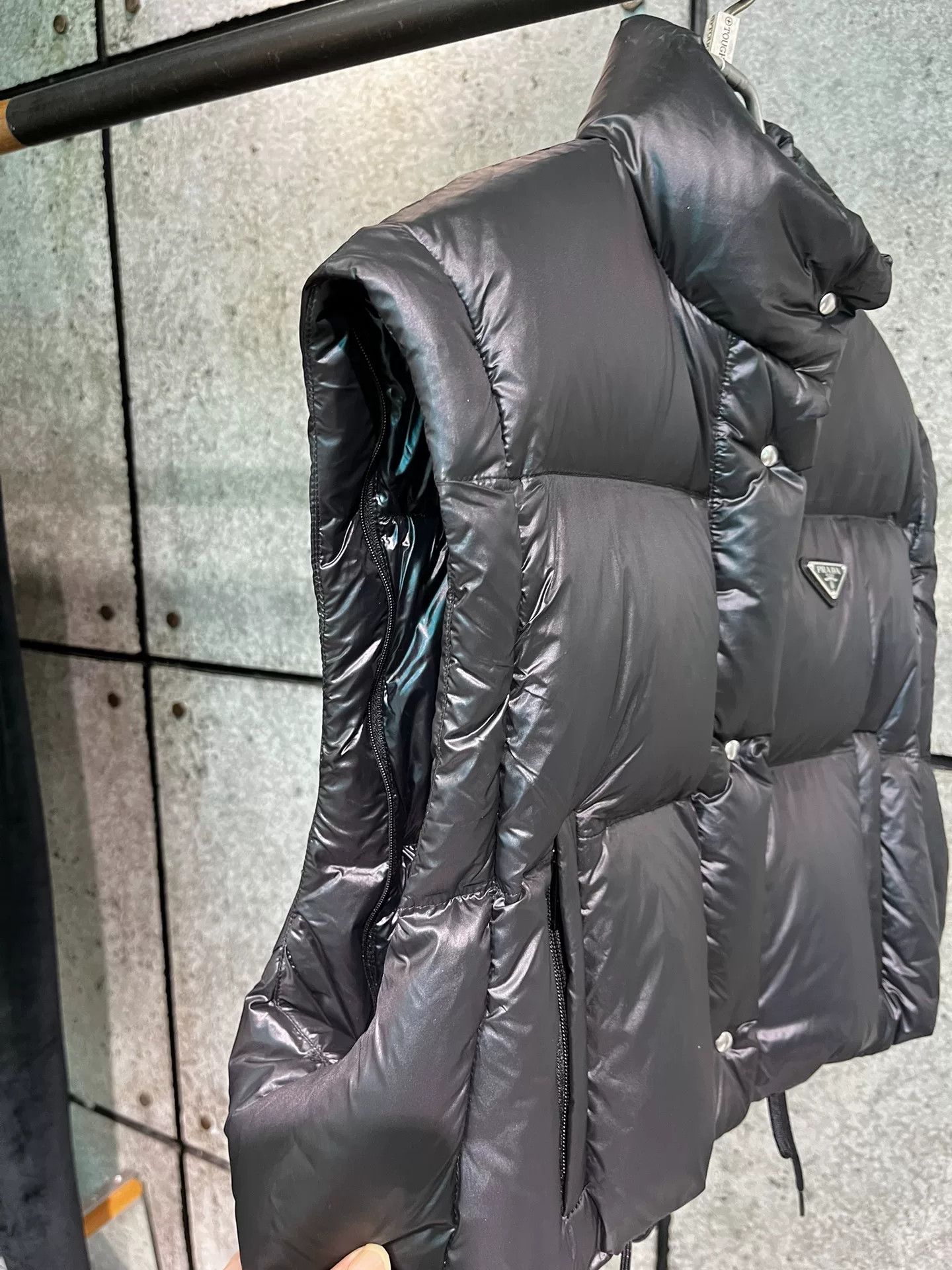 Prada Prada Black Logo Down Jacket Size 36 Size XS / US 0-2 / IT 36-38 - 6 Thumbnail