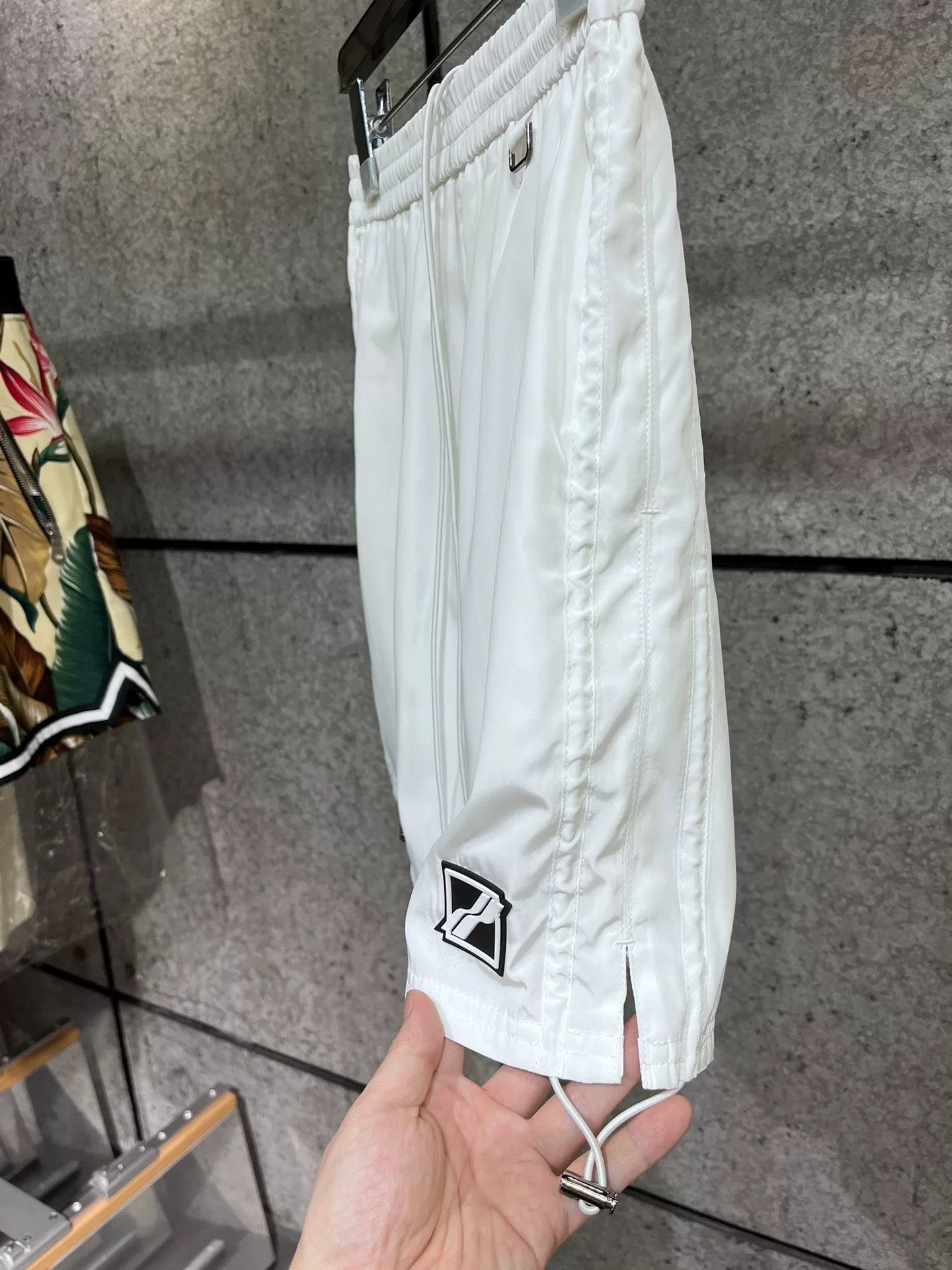 WE11DONE We11done White Quick-Dry Shorts XS Size 28" / US 6 / IT 42 - 4 Thumbnail