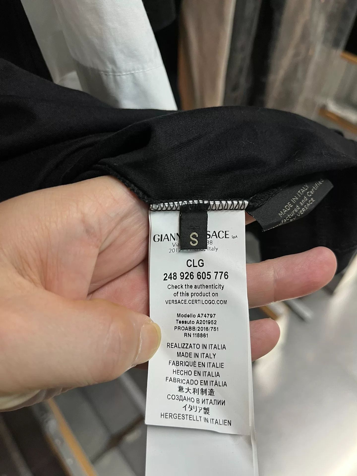 Versace Versace Medusa Short-Sleeve S Size US S / EU 44-46 / 1 - 6 Thumbnail